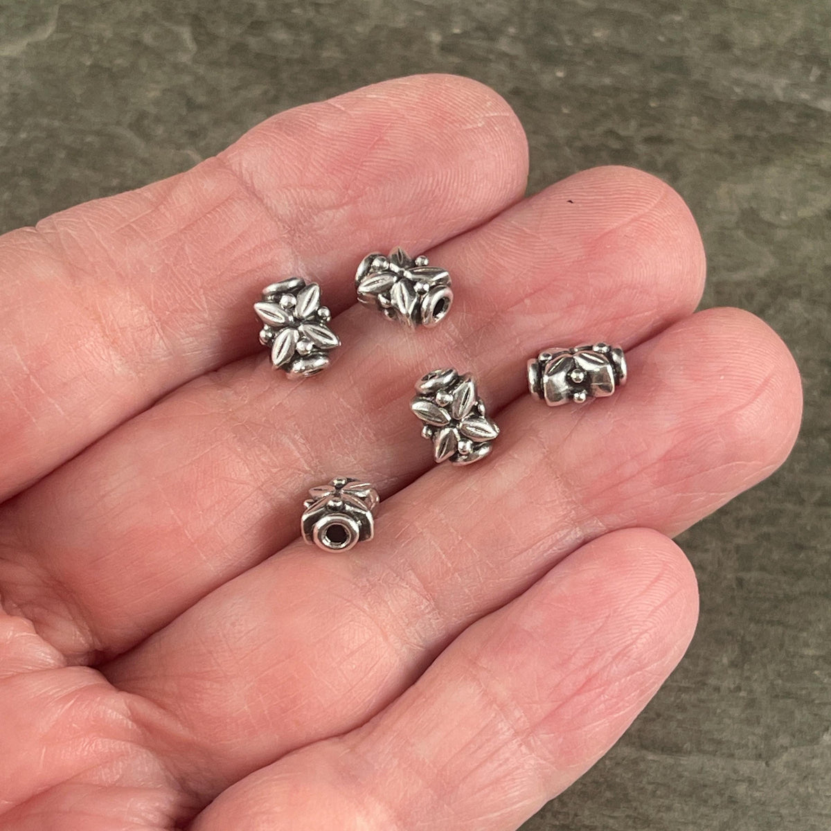 TierraCast Antiqued Silver Leaf Bead, 8mm Floral Theme Spacer Beads (PF/777-77) * Qty. 6