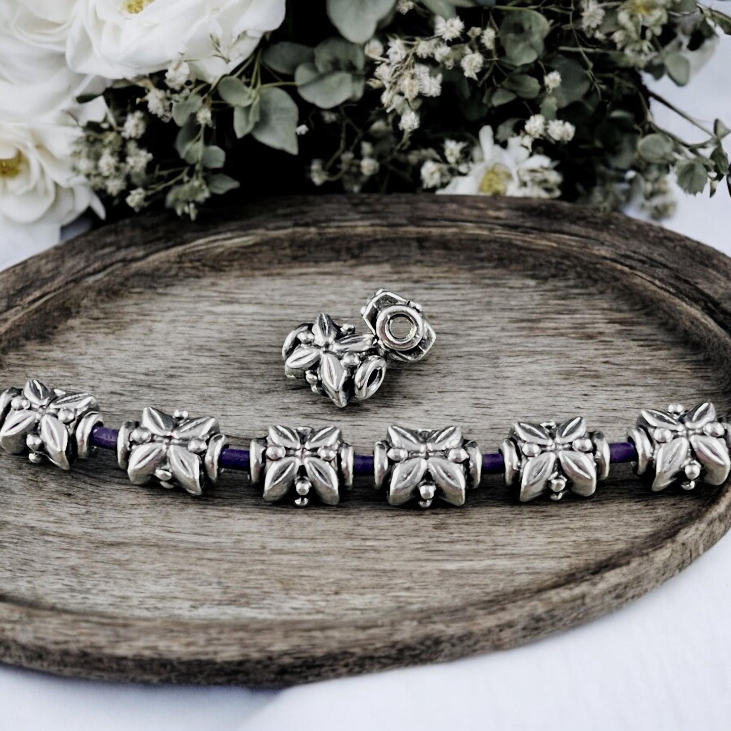 TierraCast Antiqued Silver Leaf Bead, 8mm Floral Theme Spacer Beads (PF/777-77) * Qty. 6