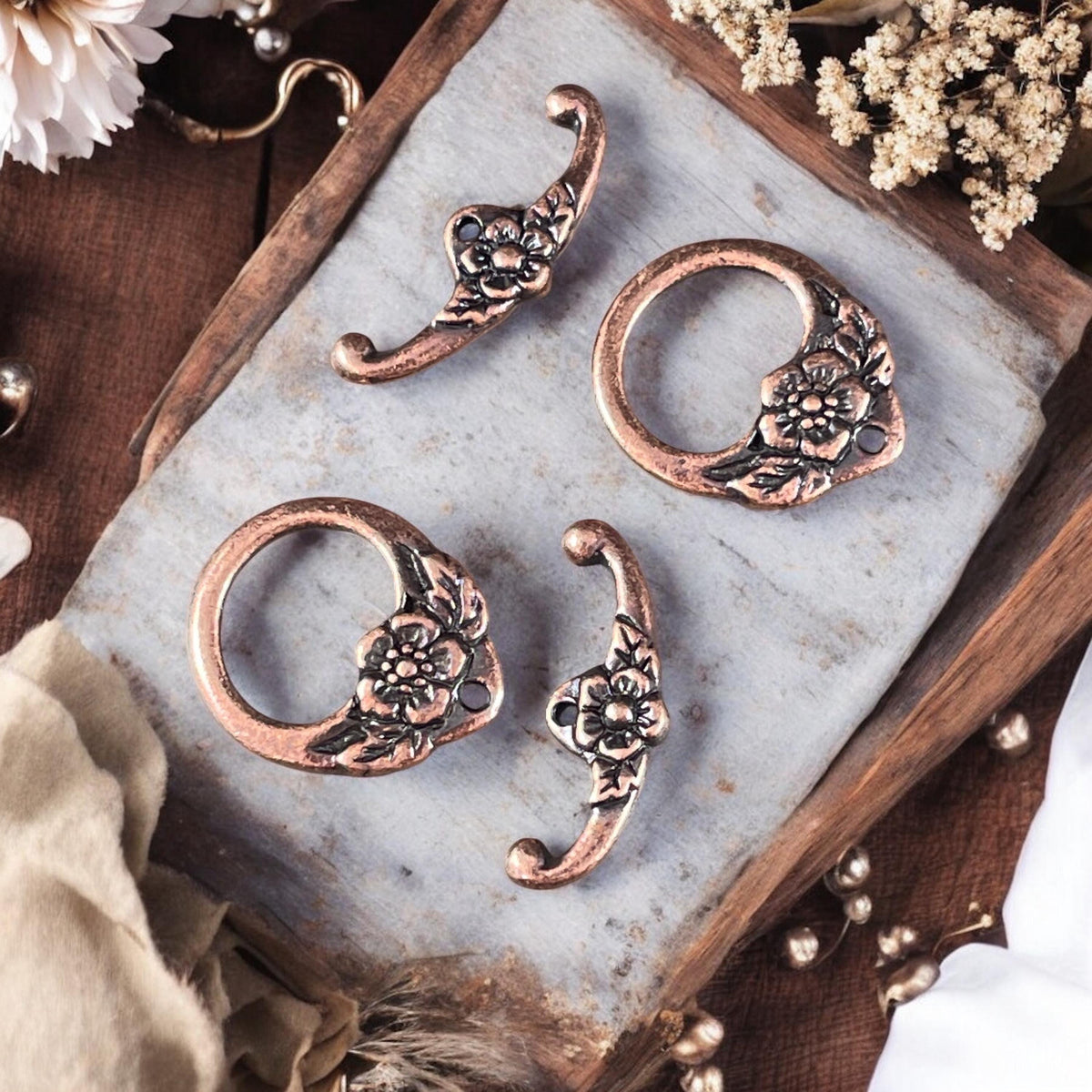 TierraCast Large Floral Toggle Clasp, Antiqued Copper Plated Pewter (PF/968-87) * Qty. 2
