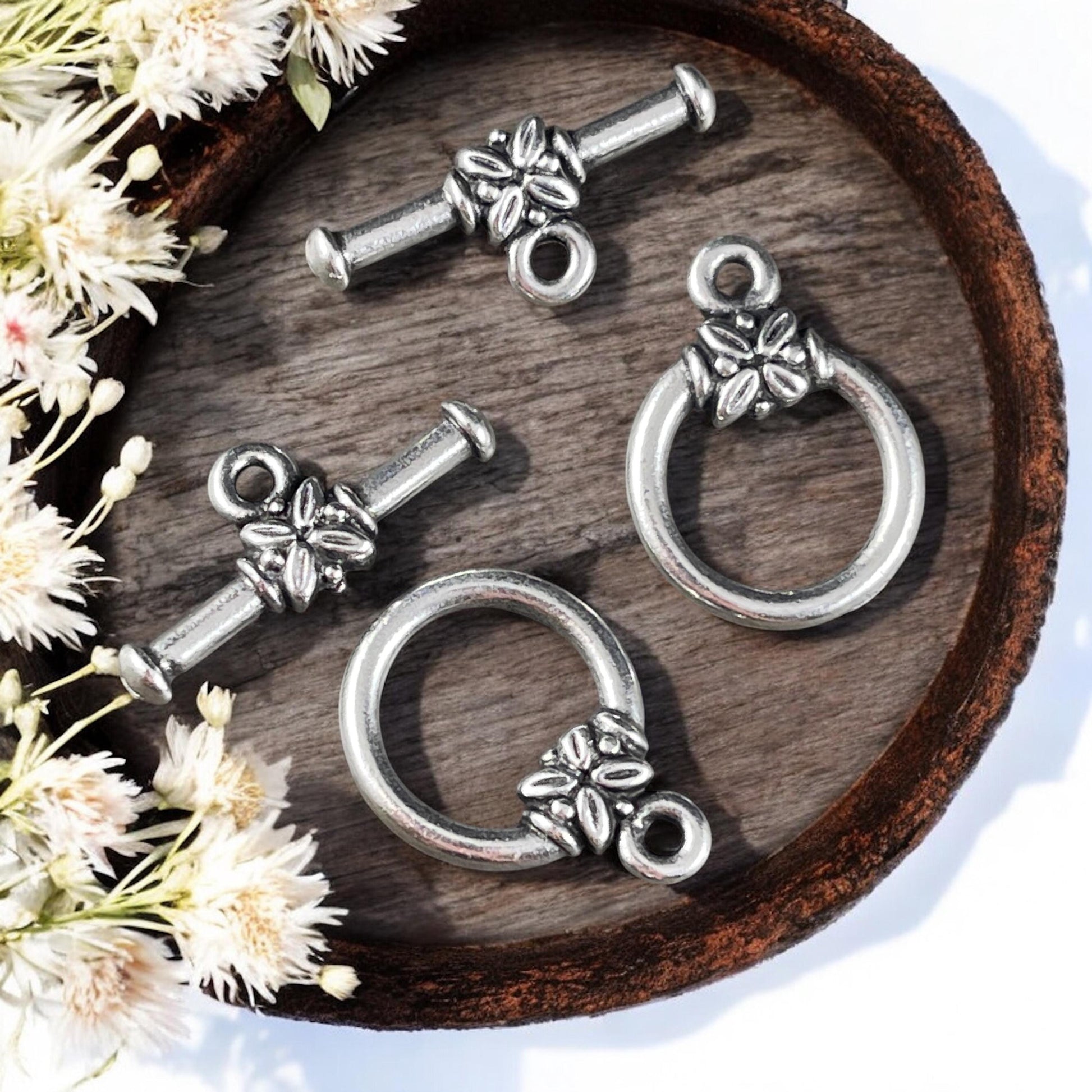 TierraCast Toggle Clasp, Large Leaf Design Toggle, Antiqued Silver Clasp (PF/942-77) * Qty. 2