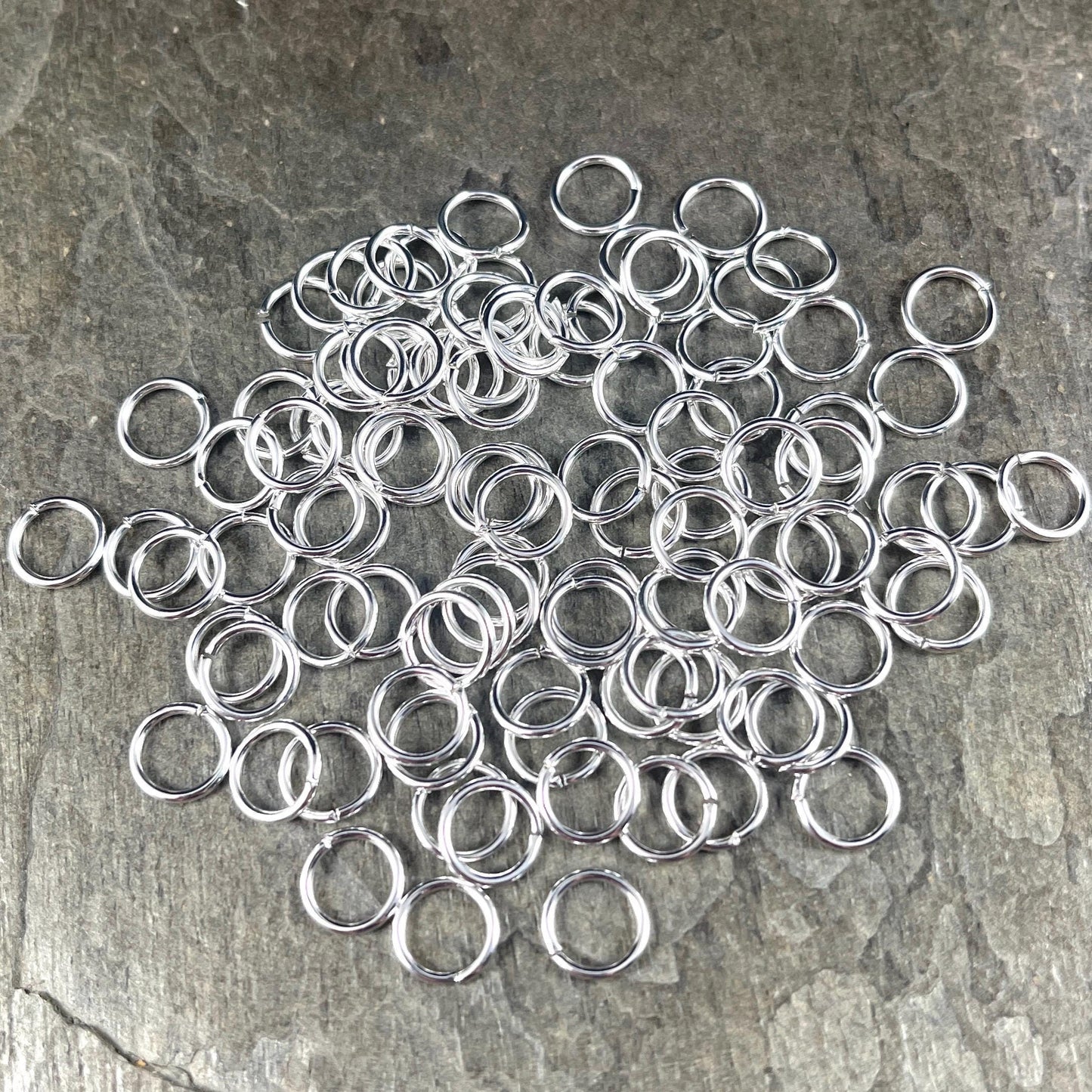 8mm Round Jump Rings, 18g Open, Silver Plated Brass (FMG/5001) * Qty. 100