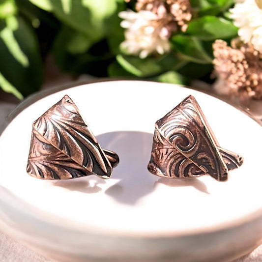 TierraCast Antiqued Copper Jardin Bail, Large 15.5mm Copper Pinch Bail with 12mm Grip Length (PF/886-87) * Qty. 2