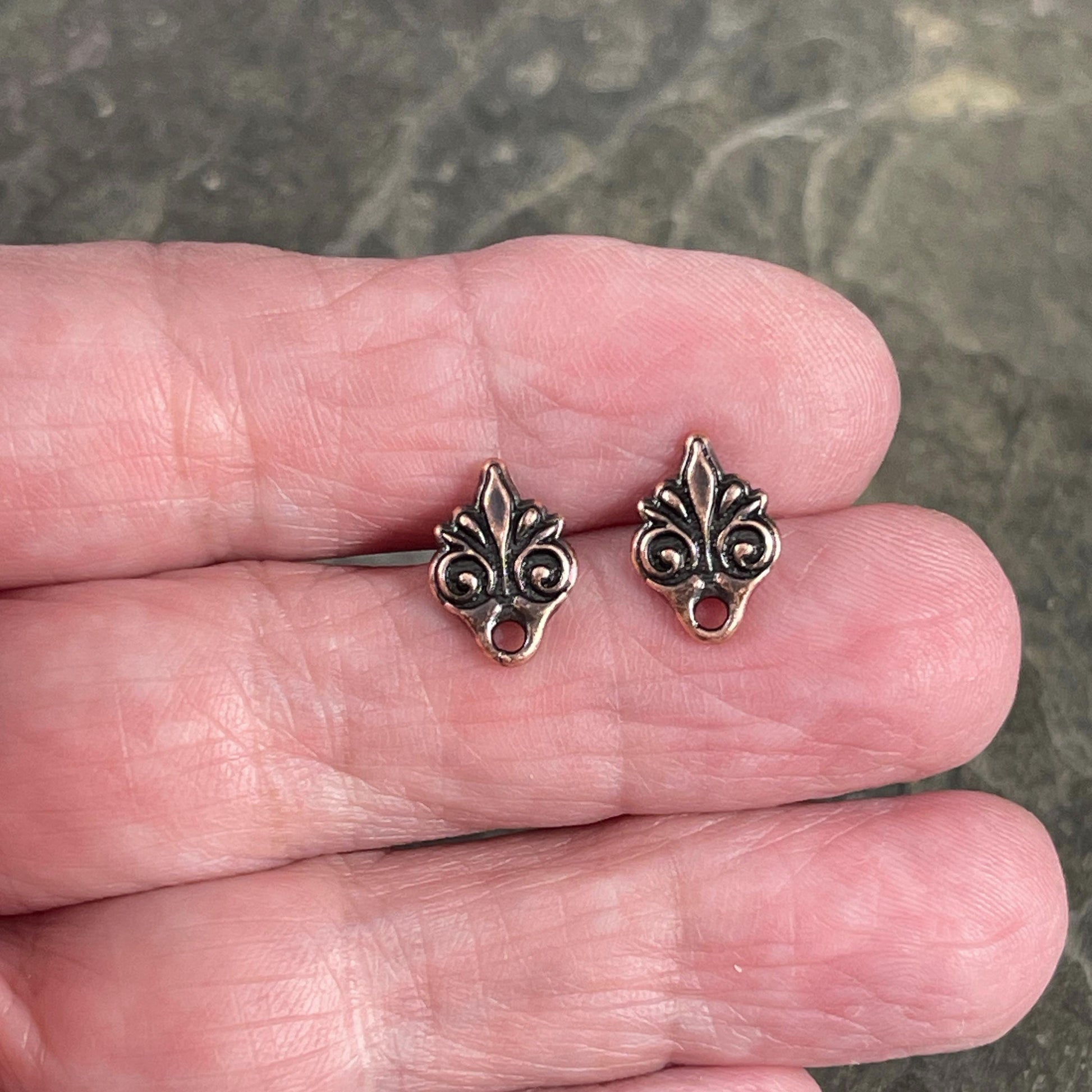 TierraCast Vignette Earring Post, Antiqued Copper Titanium Post Earring (PF/428-87) * Qty. 4