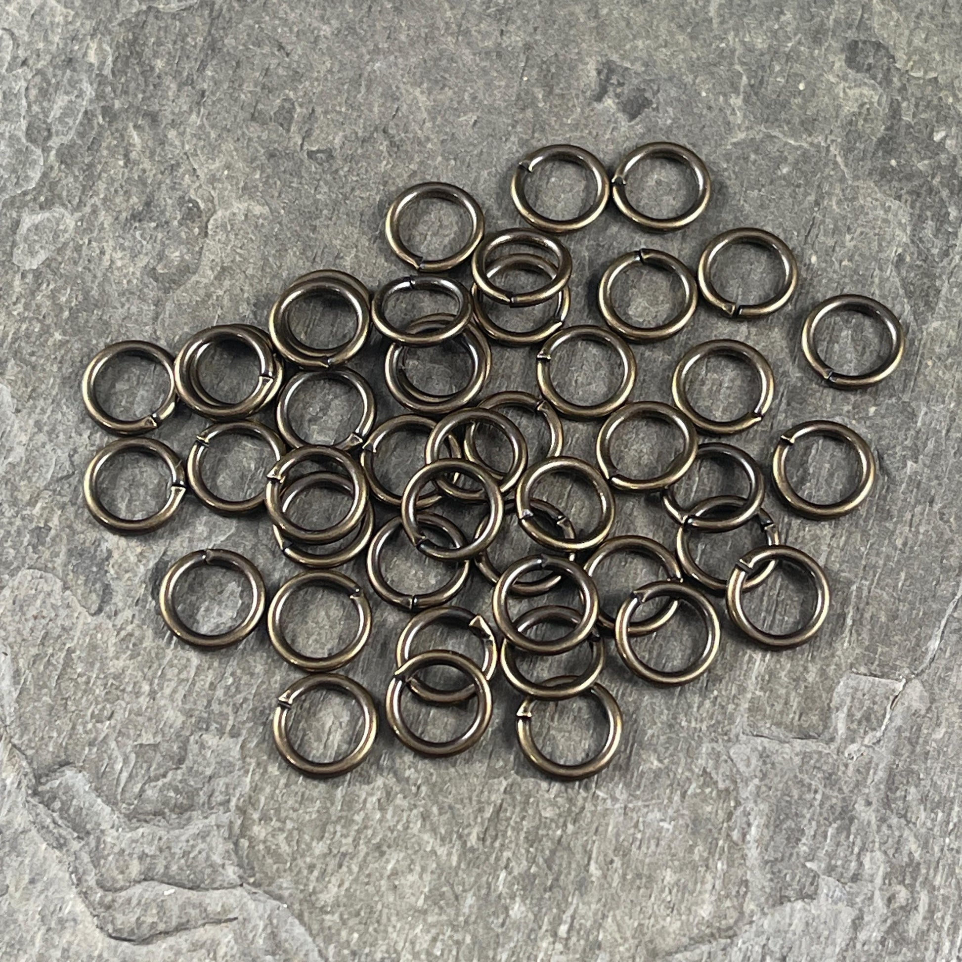16 Gauge 8mm Bronze Jump Rings, Antiqued Brass Open Jump Rings (FMG/5171) * Qty. 50