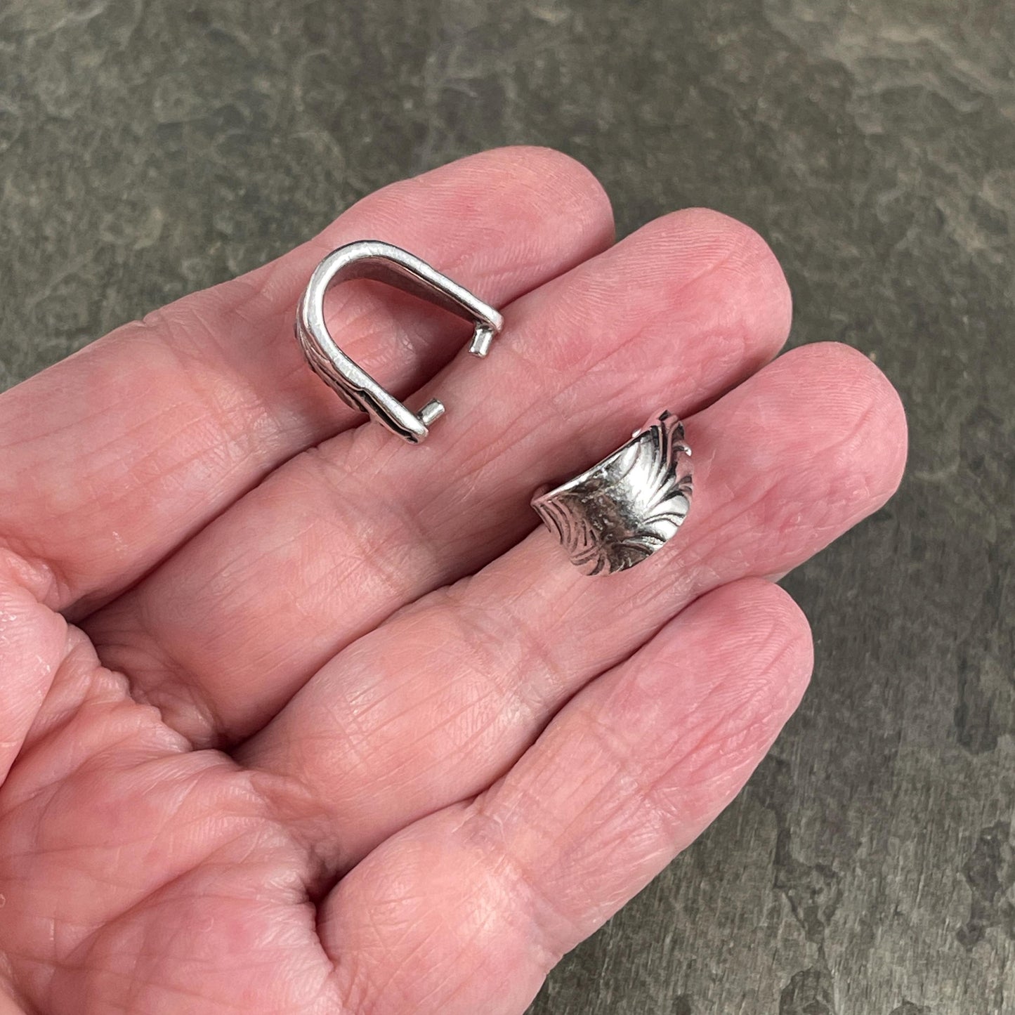 TierraCast Antiqued Silver Jardin Bail, Large 15.5mm Silver Pinch Bail with 12mm Grip Length (PF/886-77) * Qty. 2