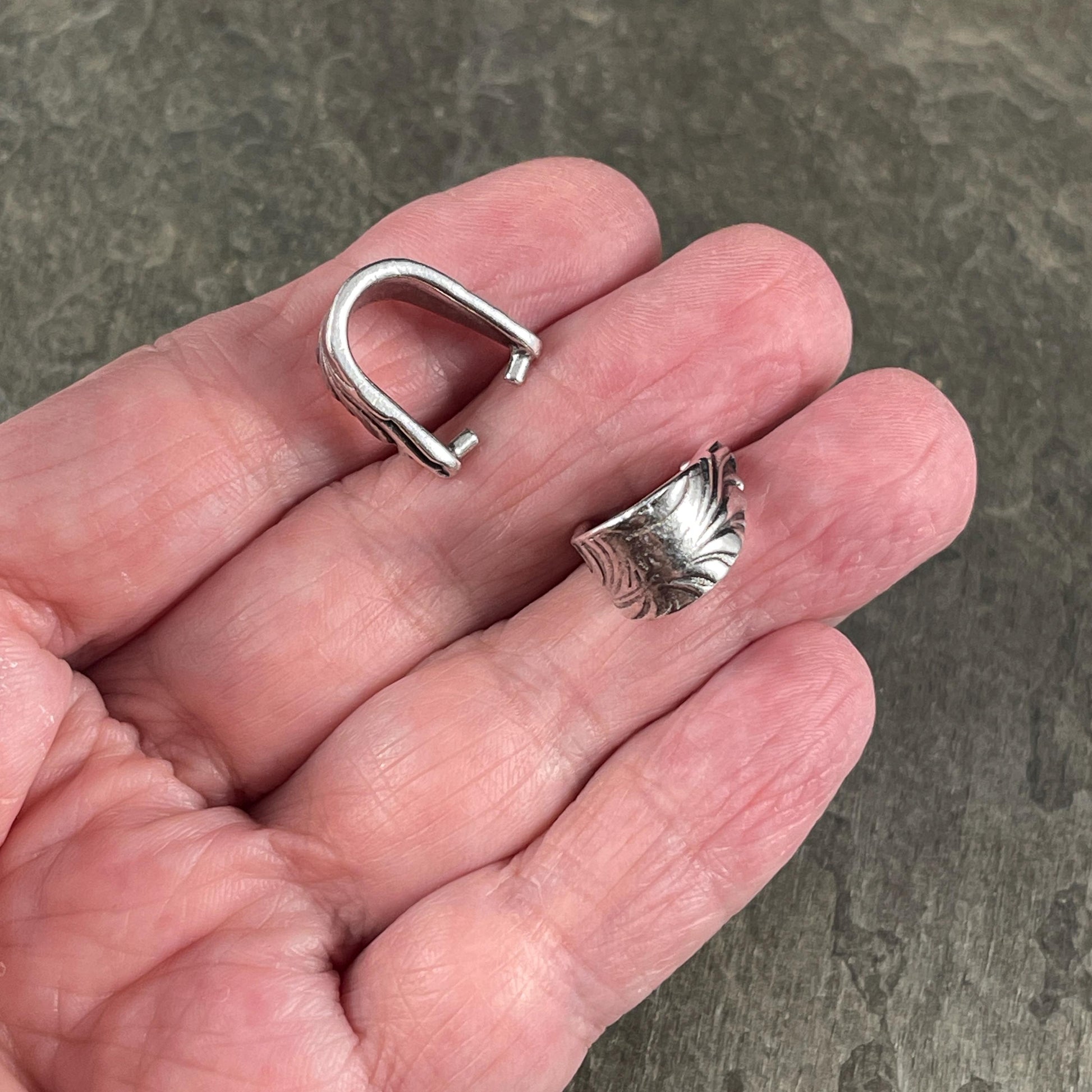 TierraCast Antiqued Silver Jardin Bail, Large 15.5mm Silver Pinch Bail with 12mm Grip Length (PF/886-77) * Qty. 2