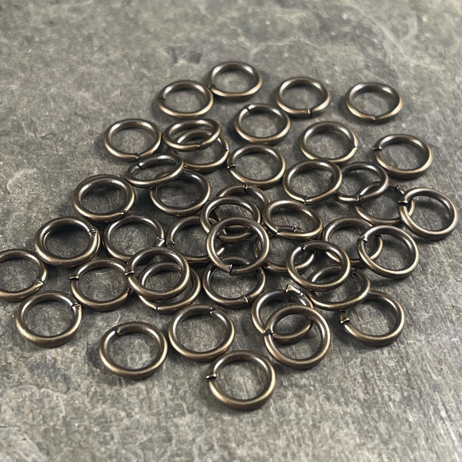 16 Gauge 8mm Bronze Jump Rings, Antiqued Brass Open Jump Rings (FMG/5171) * Qty. 50
