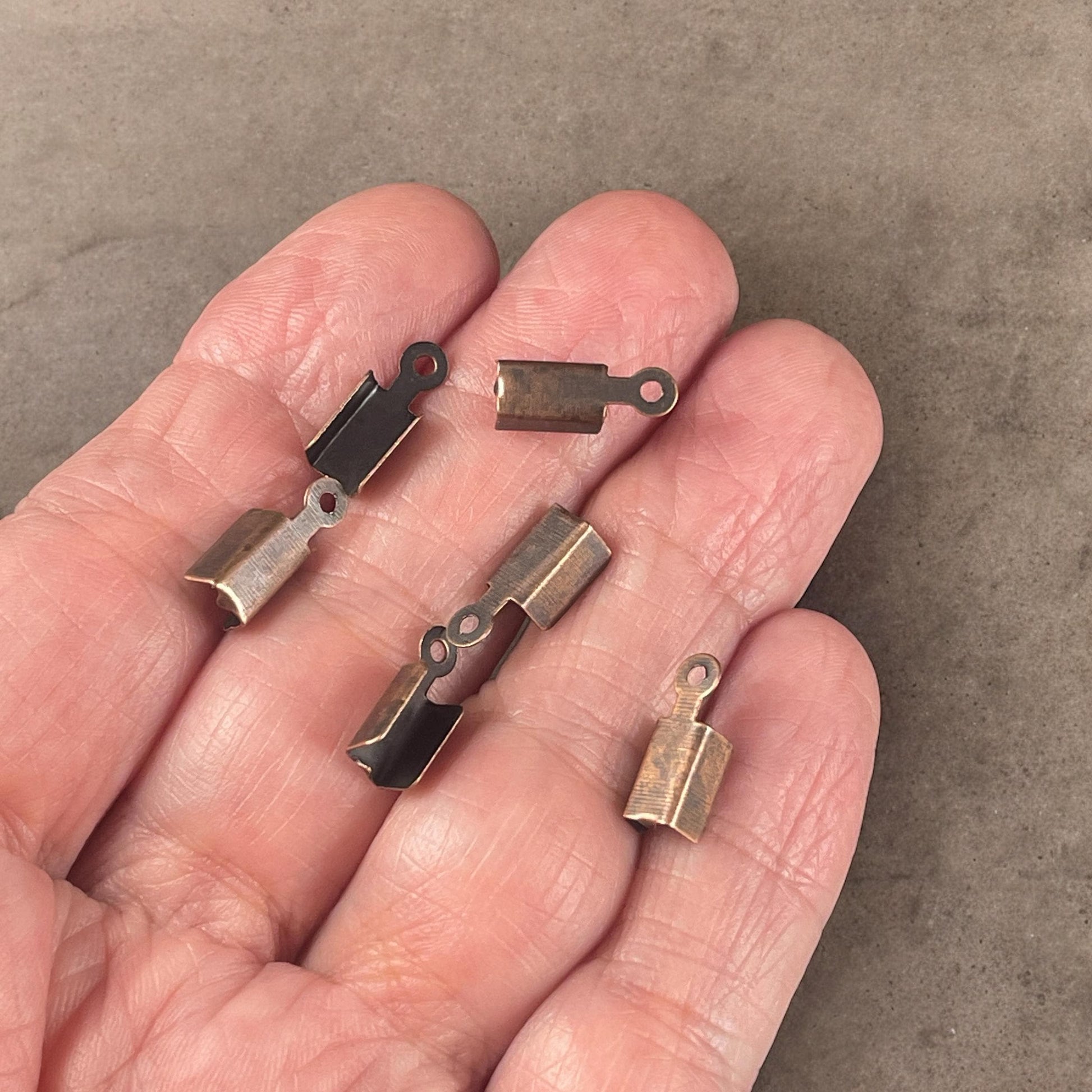 Antiqued Copper Cord Ends, Finishing Ends with Loop, Flat Folding Crimp for Leather or Cord (ZX999-R) * Qty. 200