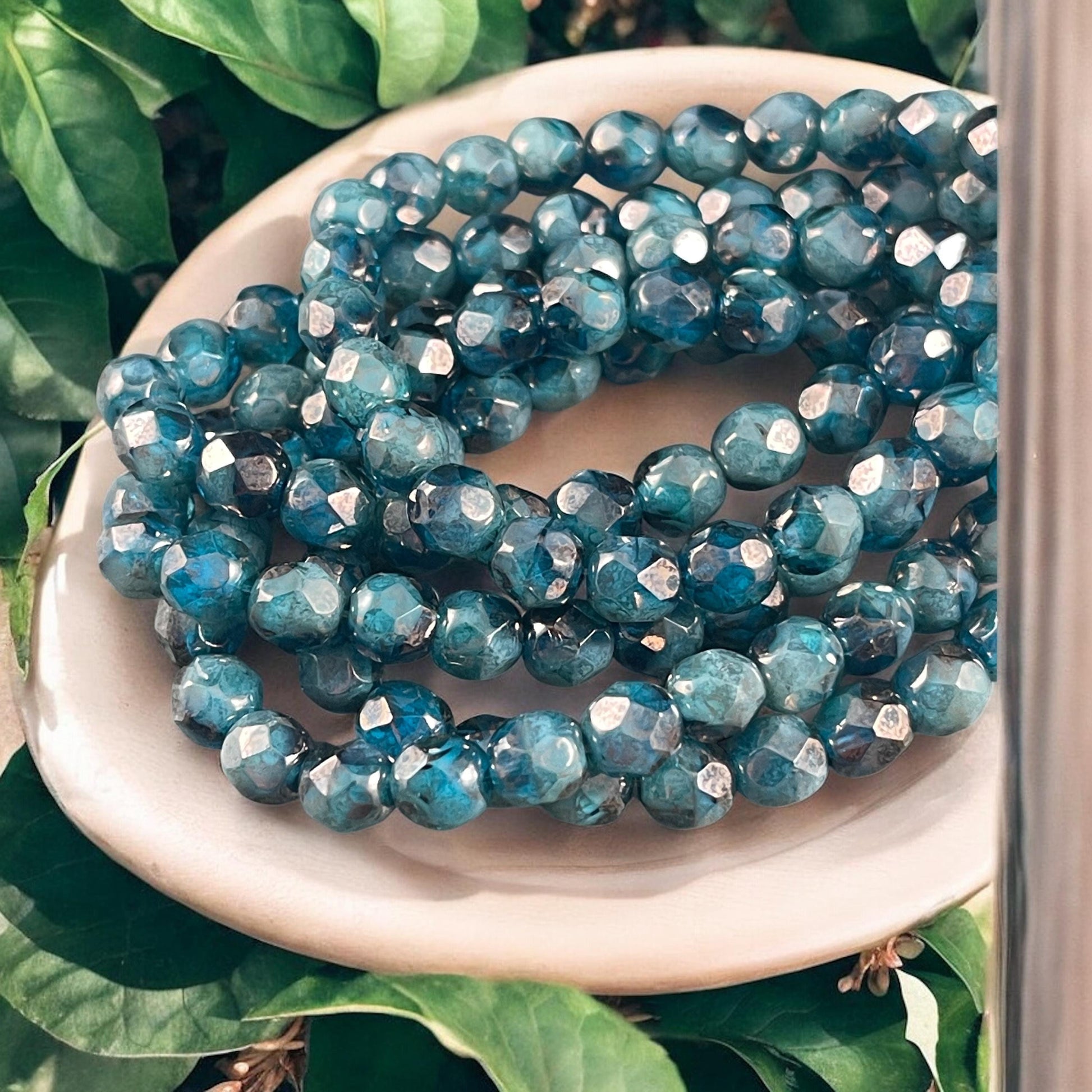Czech Glass Beads, Capri Blue and Turquoise 6mm Faceted Round Beads - Pacific Blue Blend (FP6/N-123) * Qty 25