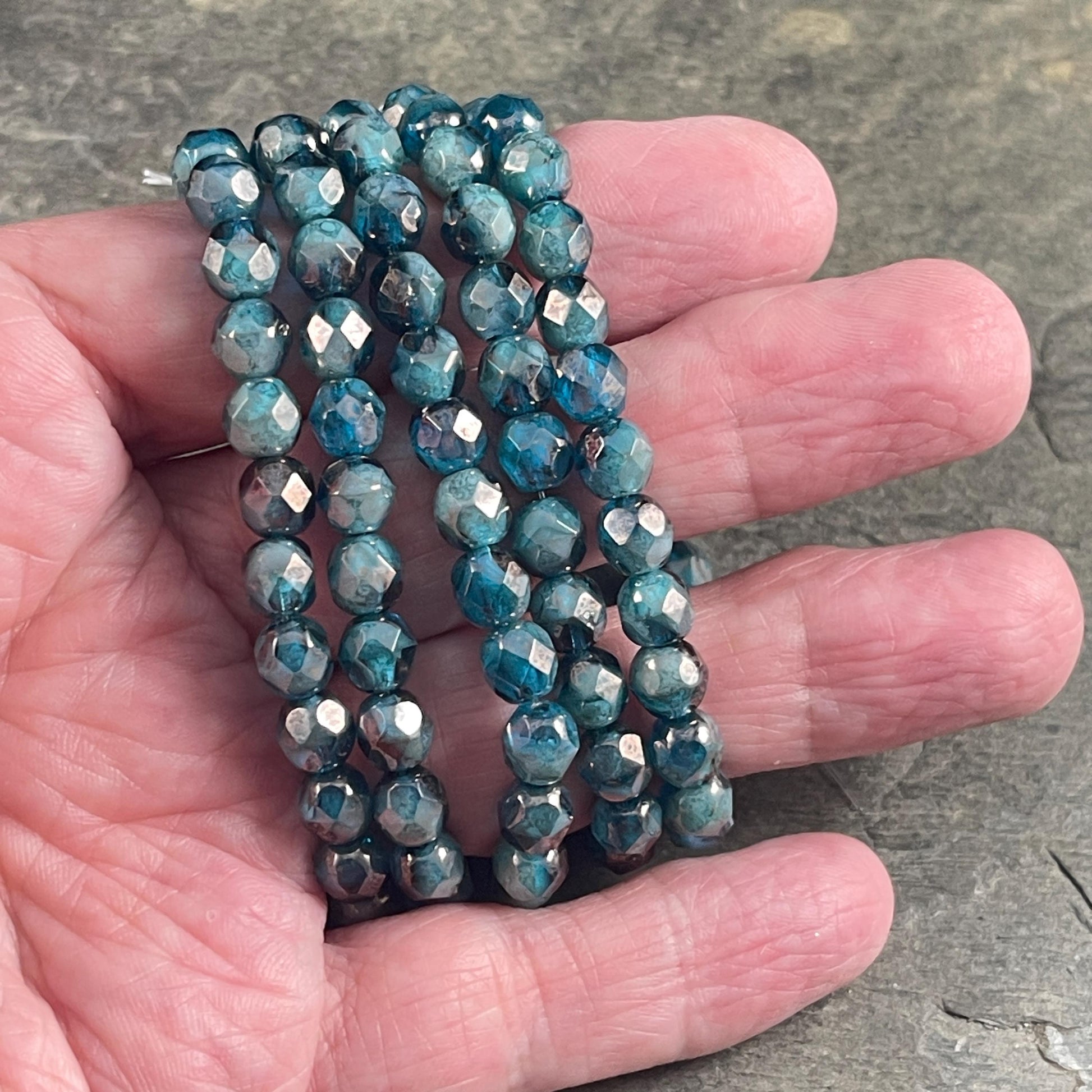 Czech Glass Beads, Capri Blue and Turquoise 6mm Faceted Round Beads - Pacific Blue Blend (FP6/N-123) * Qty 25