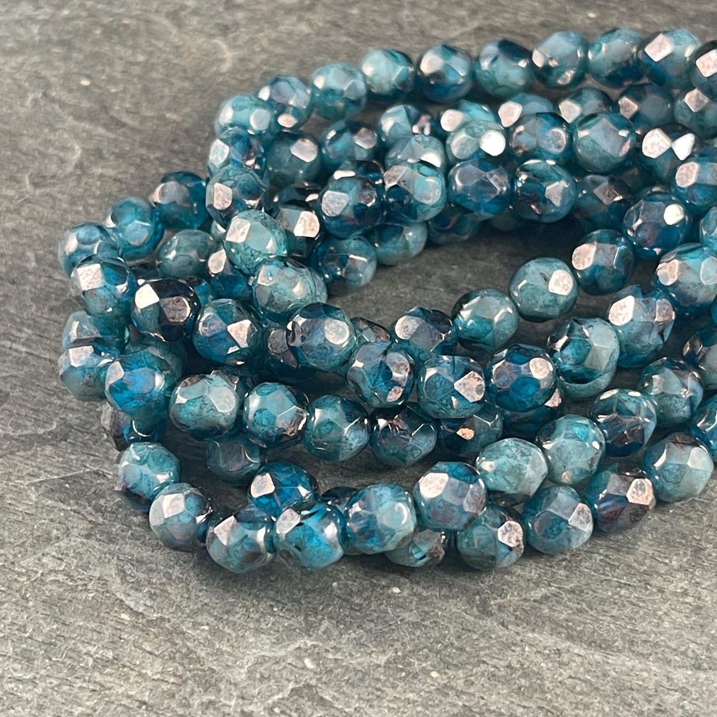 Czech Glass Beads, Capri Blue and Turquoise 6mm Faceted Round Beads - Pacific Blue Blend (FP6/N-123) * Qty 25