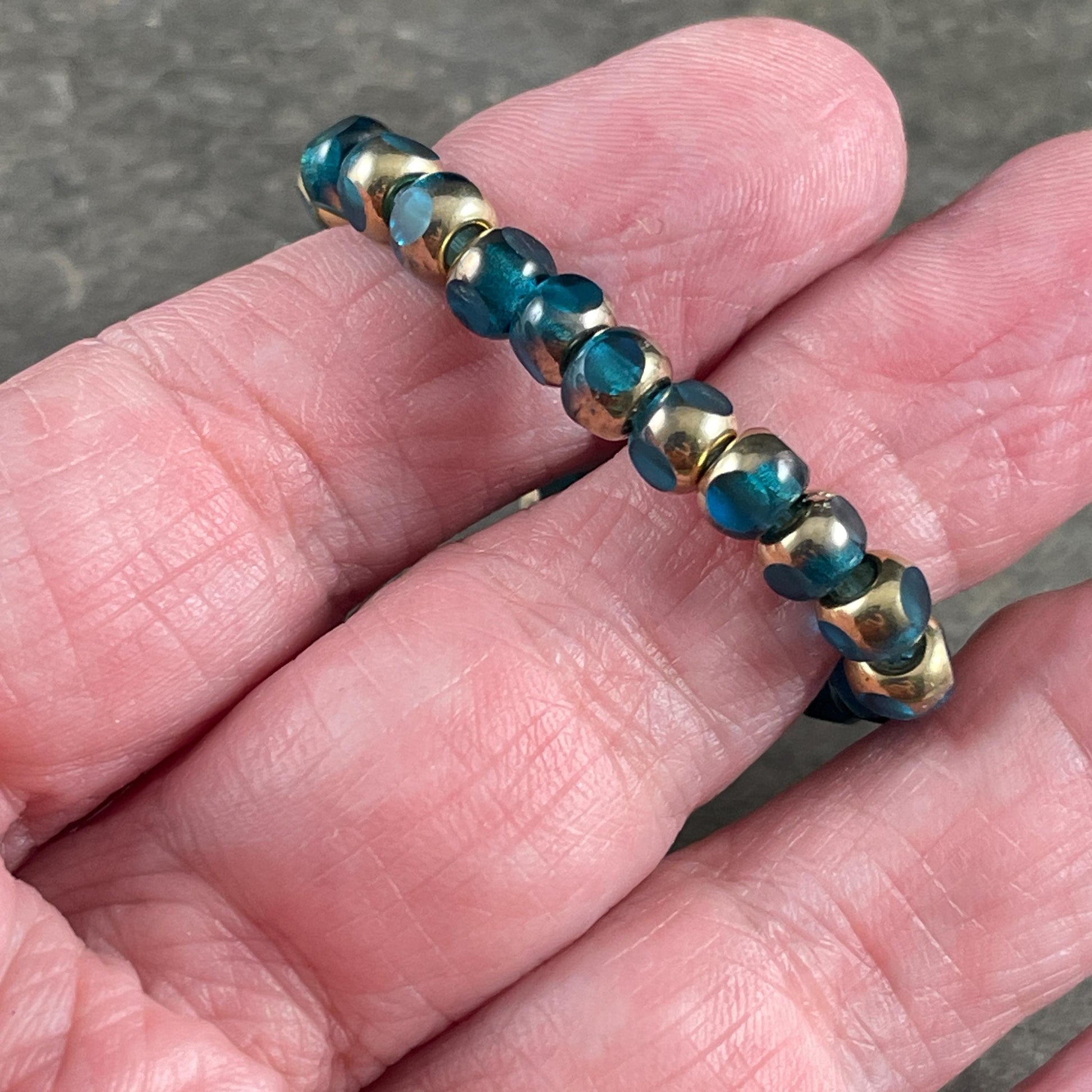 Czech Glass Beads - 5x4mm with 2mm Hole, Pacific Blue and Metallic Gold Tri-Cut Glass Rondelles (TRC/N-2145) * Qty. 25