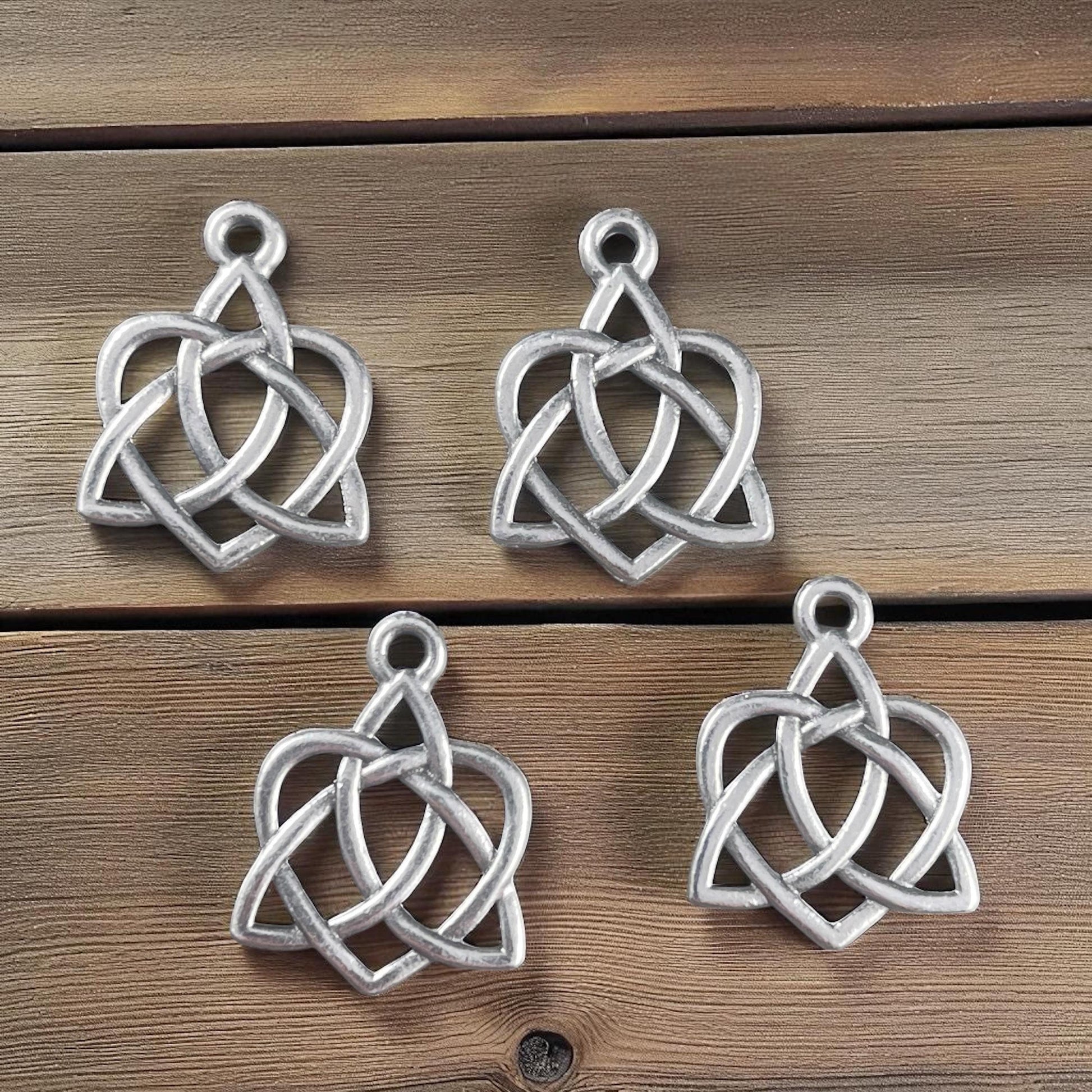 TierraCast Triquetra Charm, Antiqued Silver Celtic Open Heart Triquetra Combination (PF/538-77) * Qty. 4