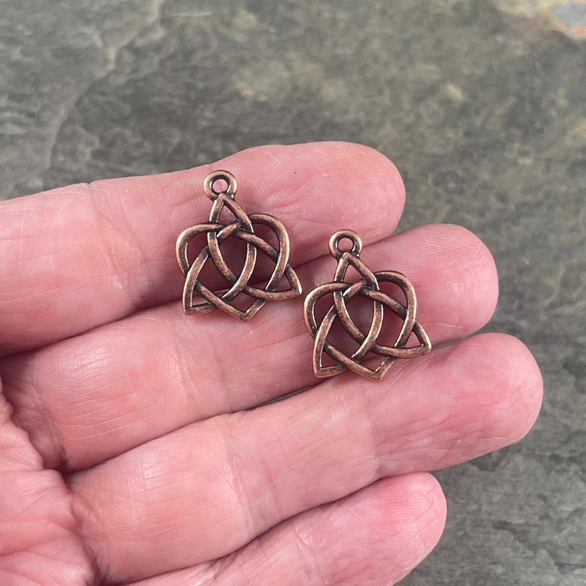 TierraCast Triquetra Charm, Antiqued Copper Celtic Open Heart Triquetra Combination (PF/538-87) * Qty. 4