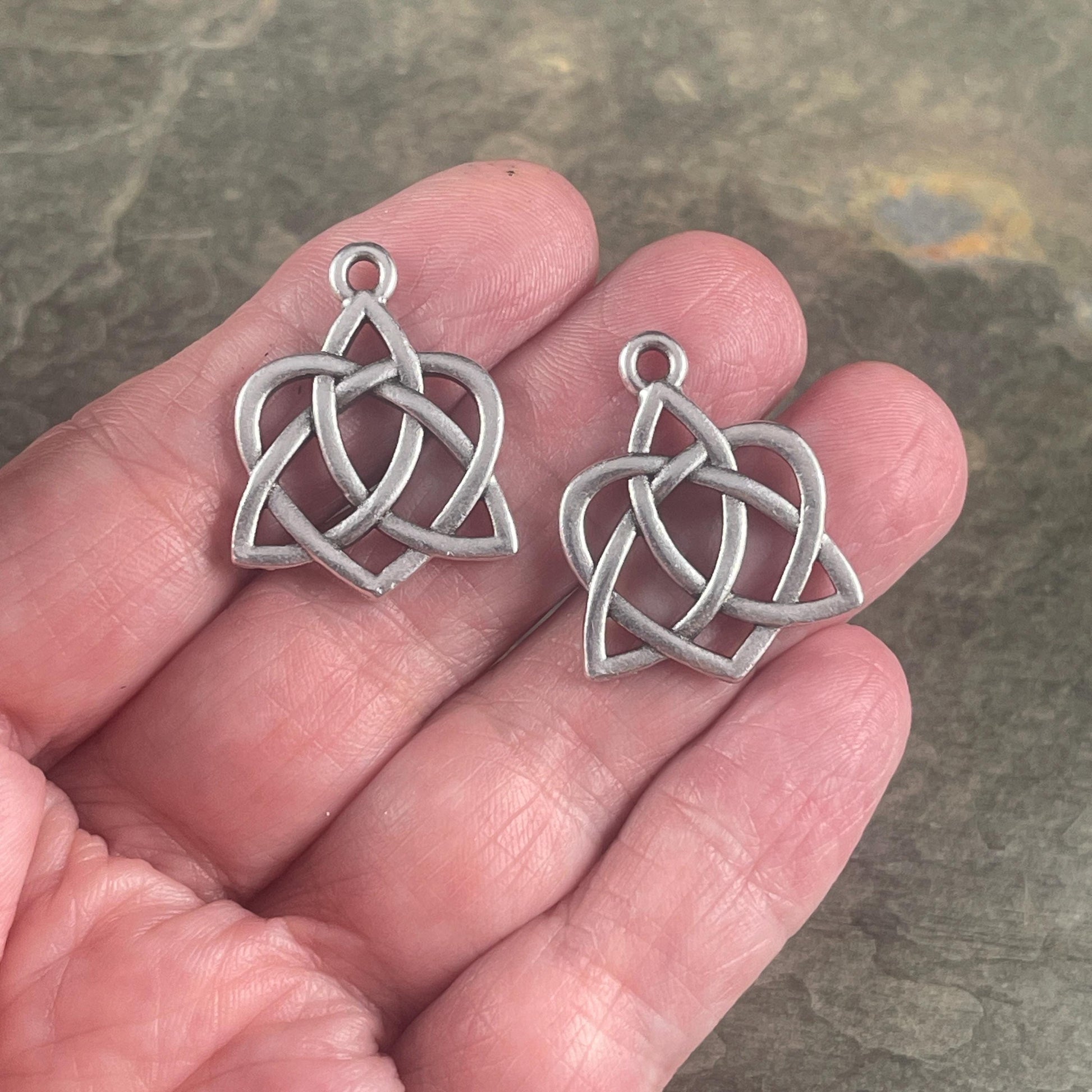 TierraCast Triquetra Charm, Antiqued Silver Celtic Open Heart Symbolic Pendant (PF/539-77) * Qty. 2
