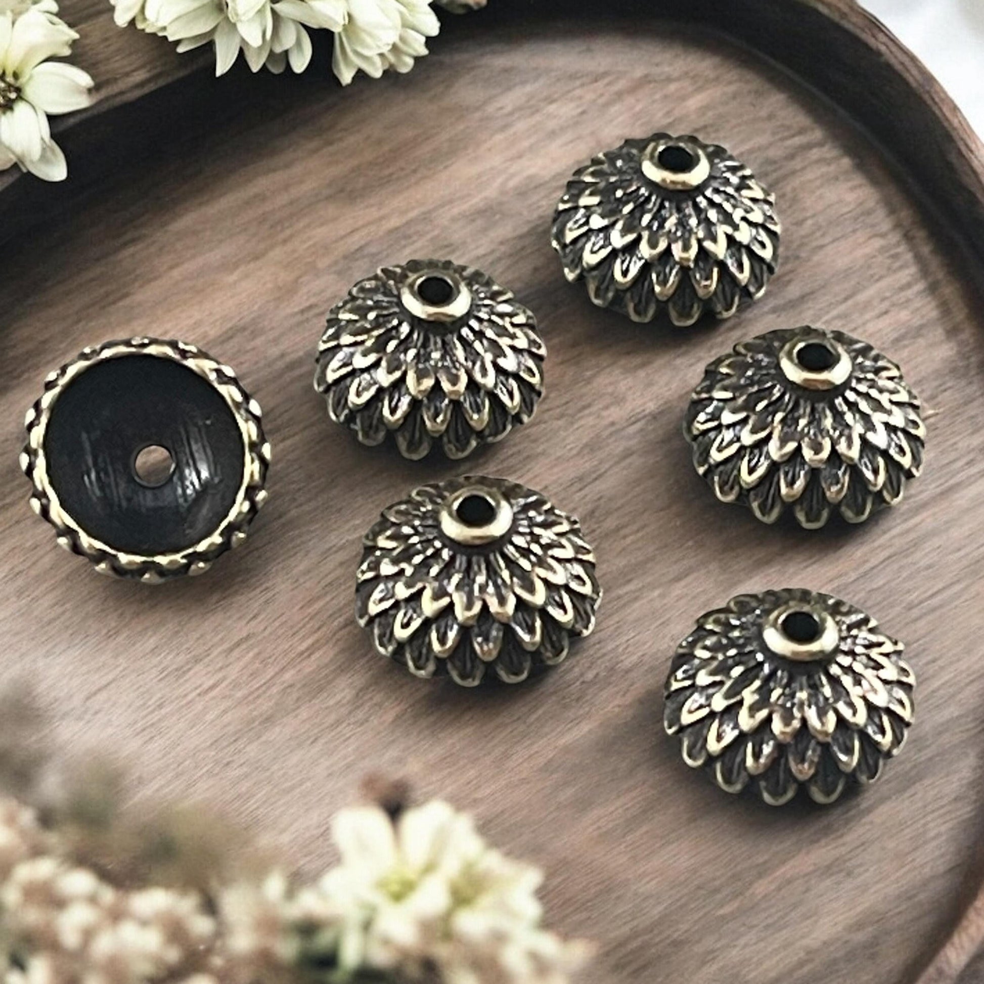 TierraCast 8mm Antiqued Brass Acorn Bead Caps, Woodland Collection (PF/930-57) * Qty. 6