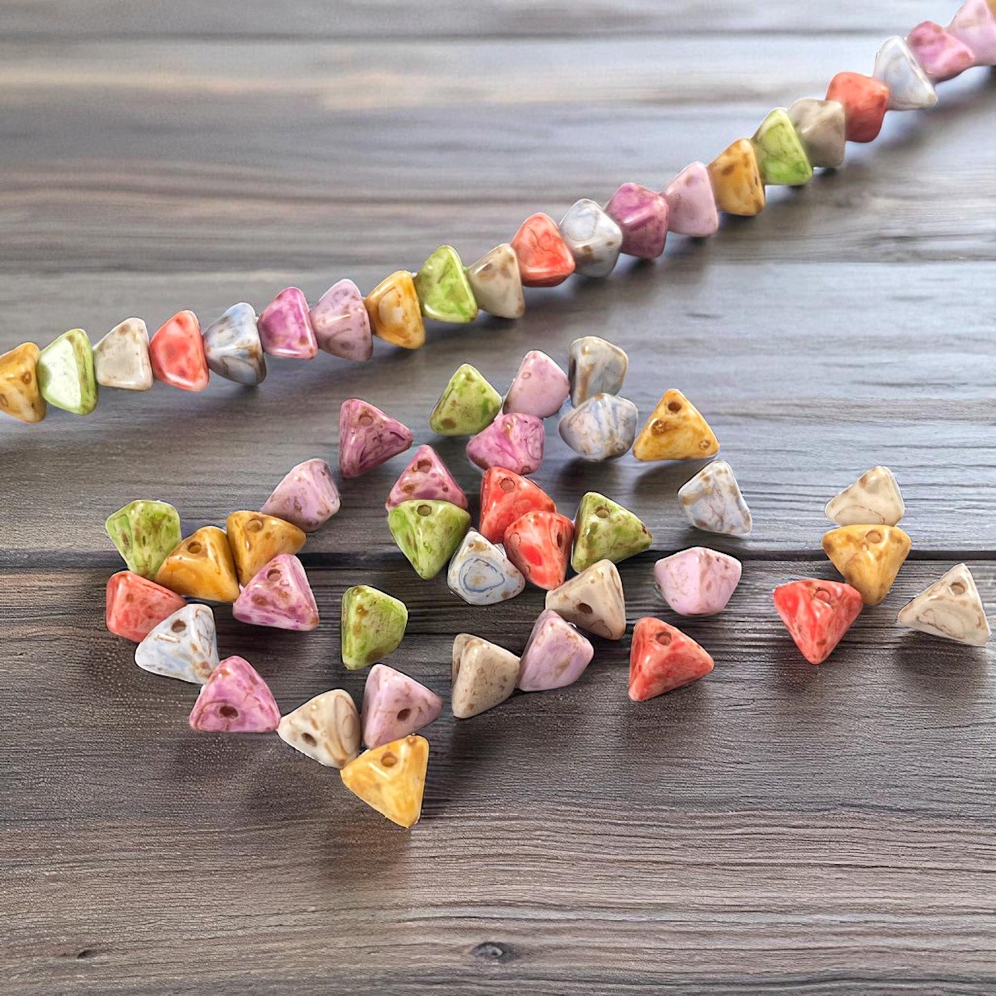 5mm Pyramid Beads, Alabaster with Lilac Picasso, Small Triangle Beads (TP6) * 35 Beads