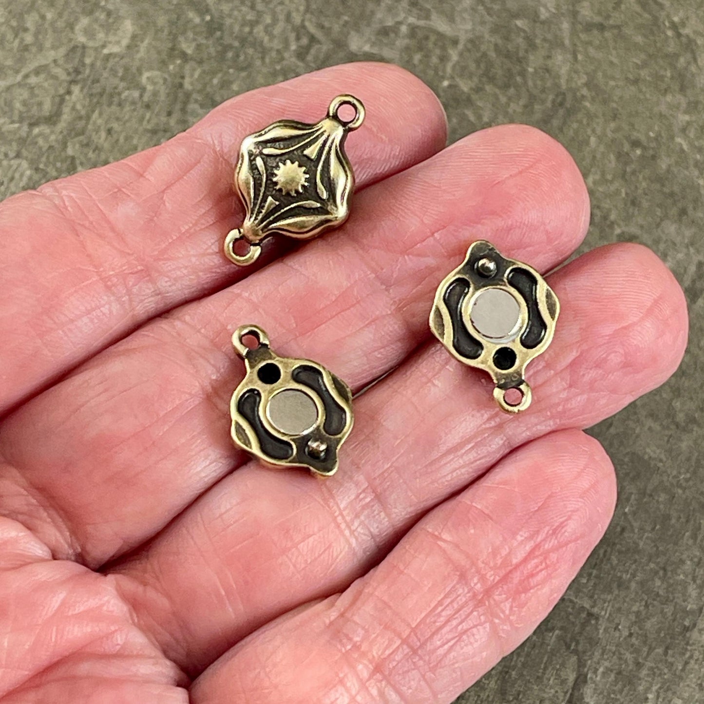NEW - TierraCast Blossom Collection Magnetic Clasp, Antiqued Brass Diamond Shape Clasp for Jewelry (PF/15211-57) * Qty. 1