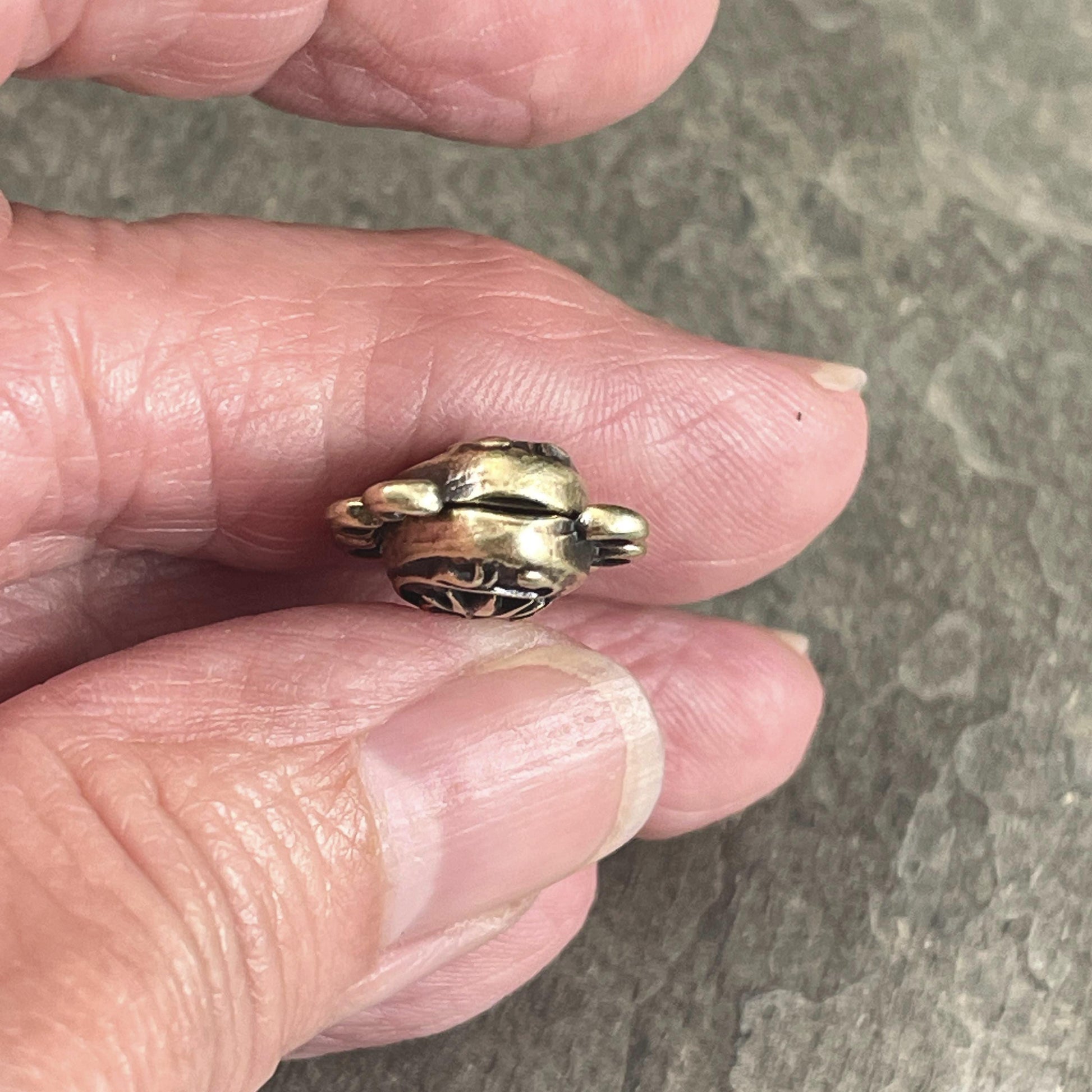 NEW - TierraCast Blossom Collection Magnetic Clasp, Antiqued Brass 15mm Oval Shape 3-Strand Clasp for Jewelry (PF/15212-57) * Qty. 1