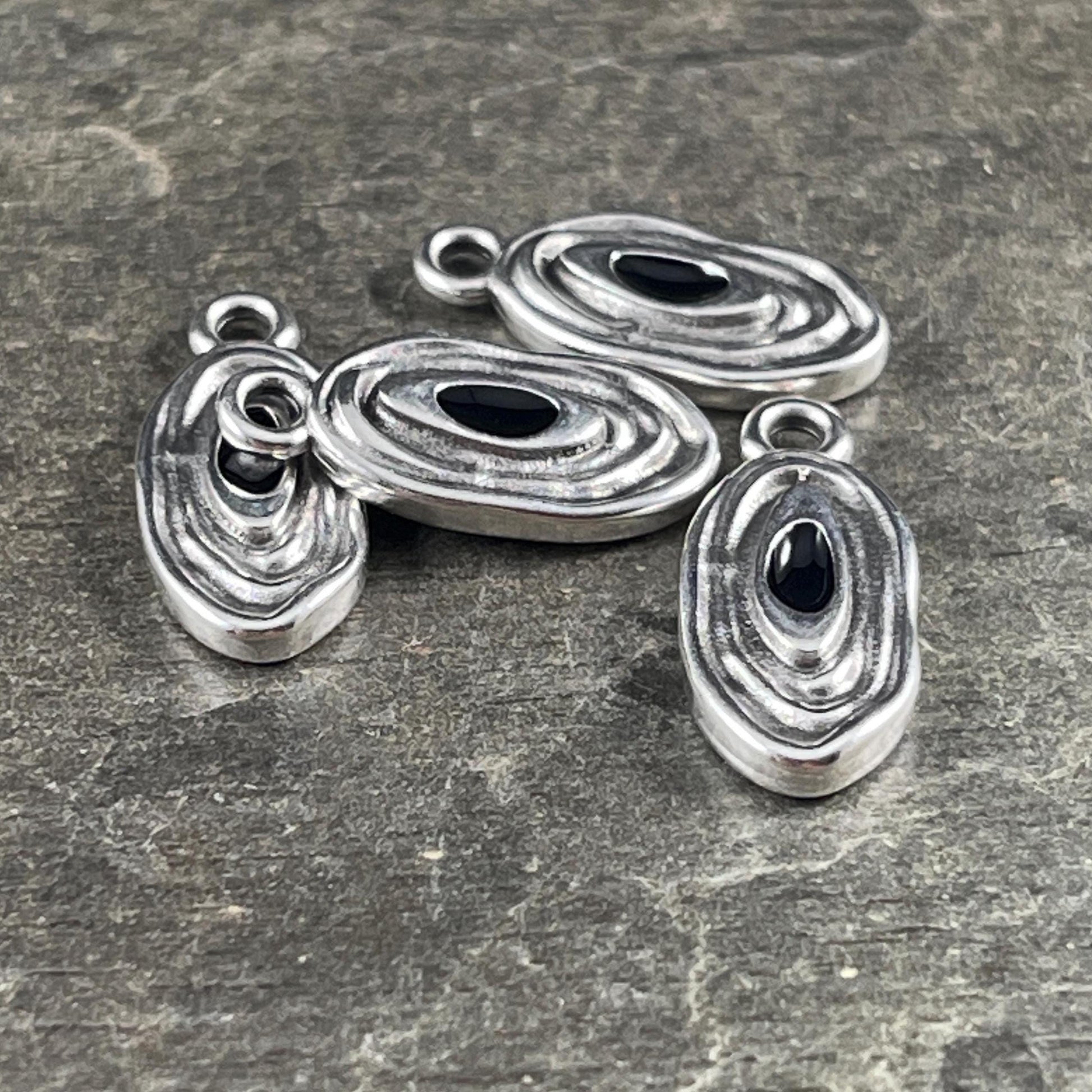 Organic Oval Charm - 18x8mm Oval Drop with Enamel Center, Antiqued Silver and Black Earring Drop (PF/15313-72-0222) * Qty. 4