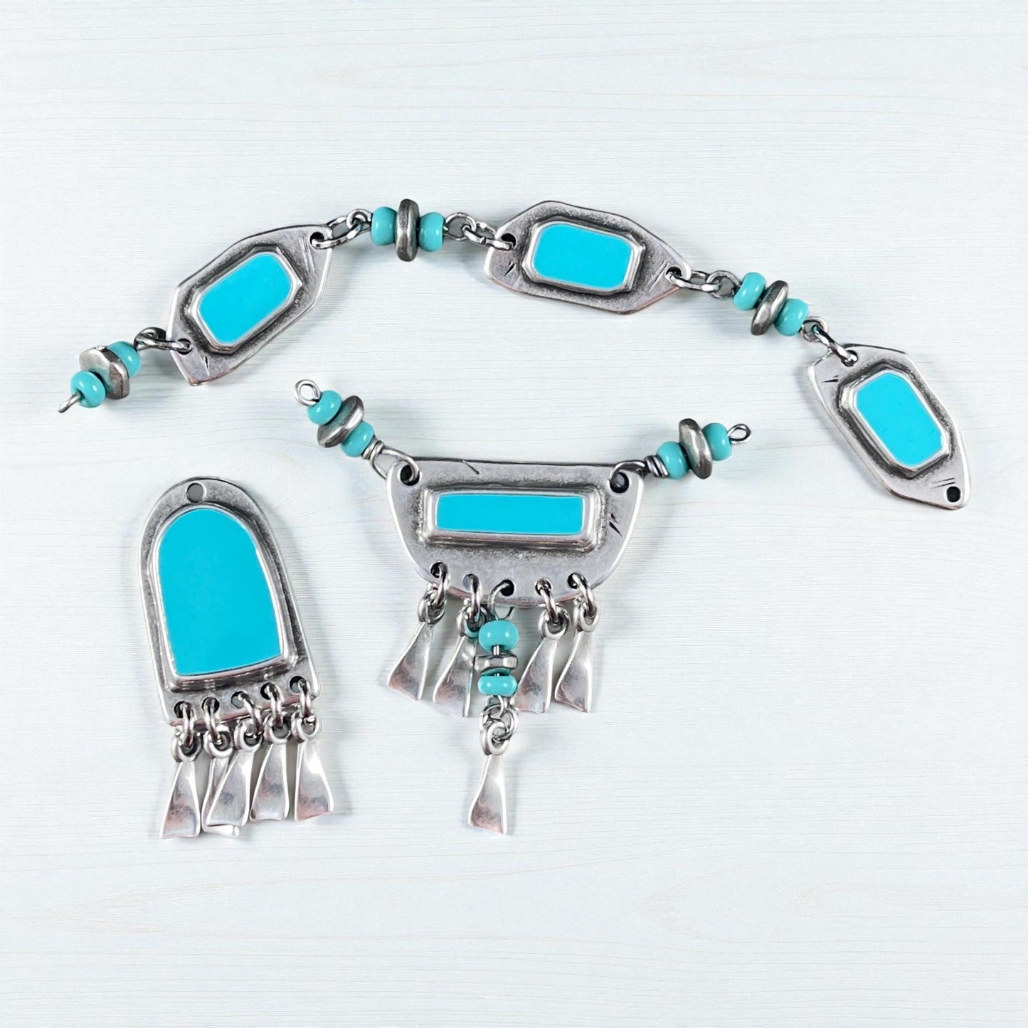 Antiqued Silver Plated Link with Sky Blue Enamel Inlay (PF/15296-72-0299) * Qty. 4
