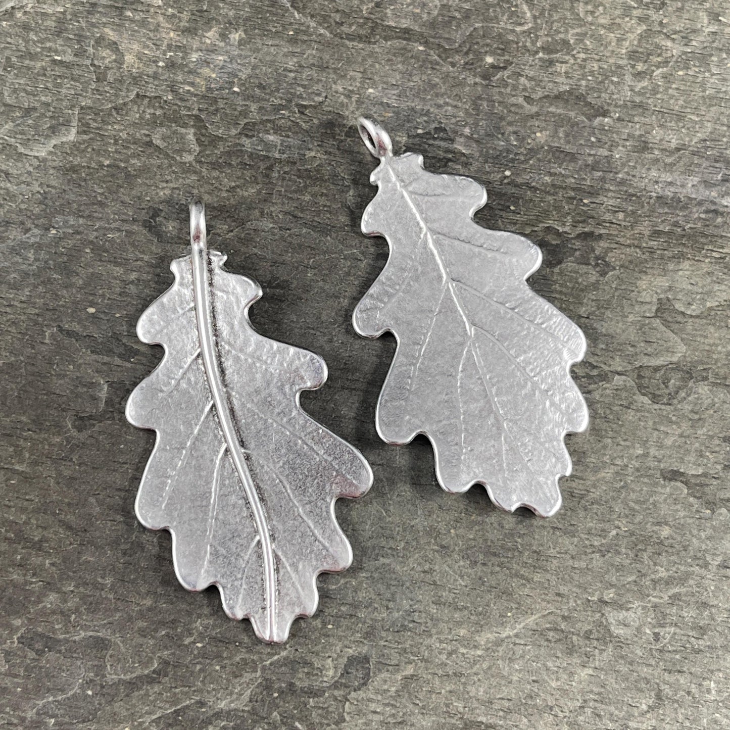 Large Oak Leaf Pendant, Antiqued Silver Leaf Pendant with Loop for Leather or Cord (PF/15272-77) * Qty. 1