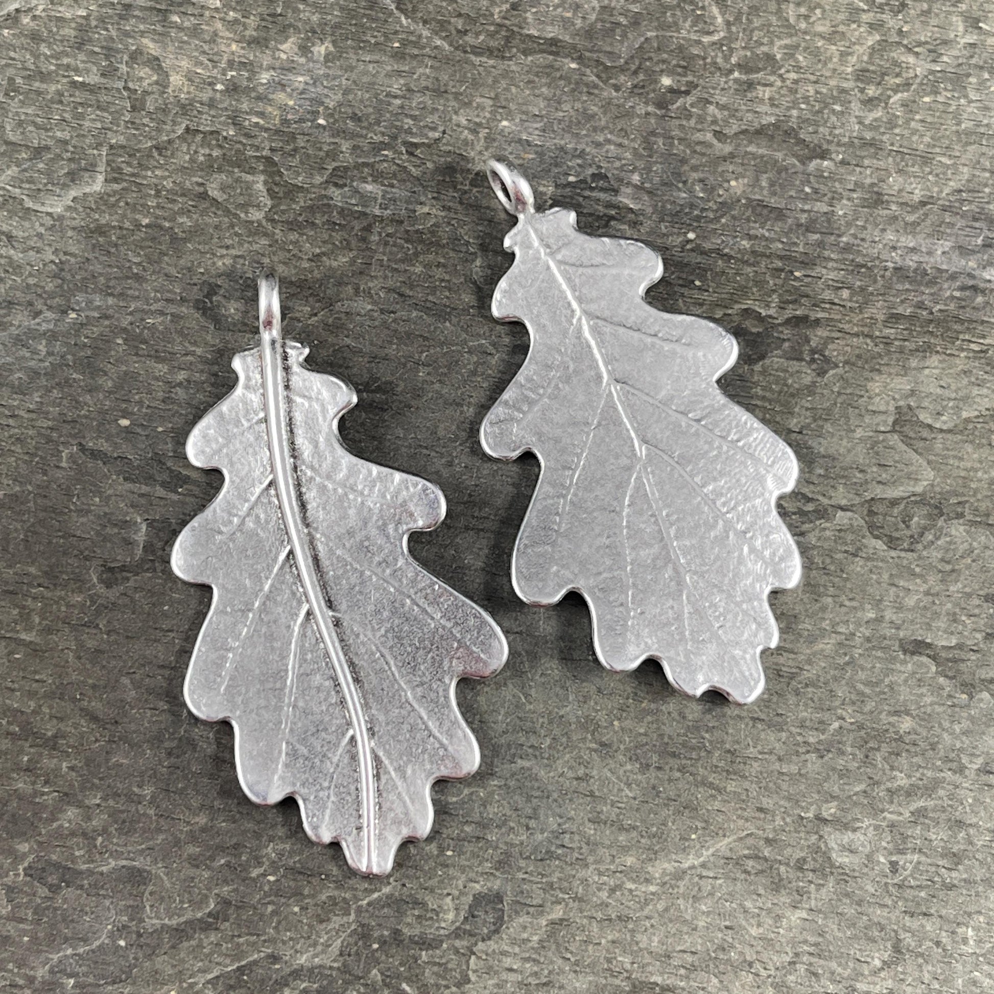 Large Oak Leaf Pendant, Antiqued Silver Leaf Pendant with Loop for Leather or Cord (PF/15272-77) * Qty. 1