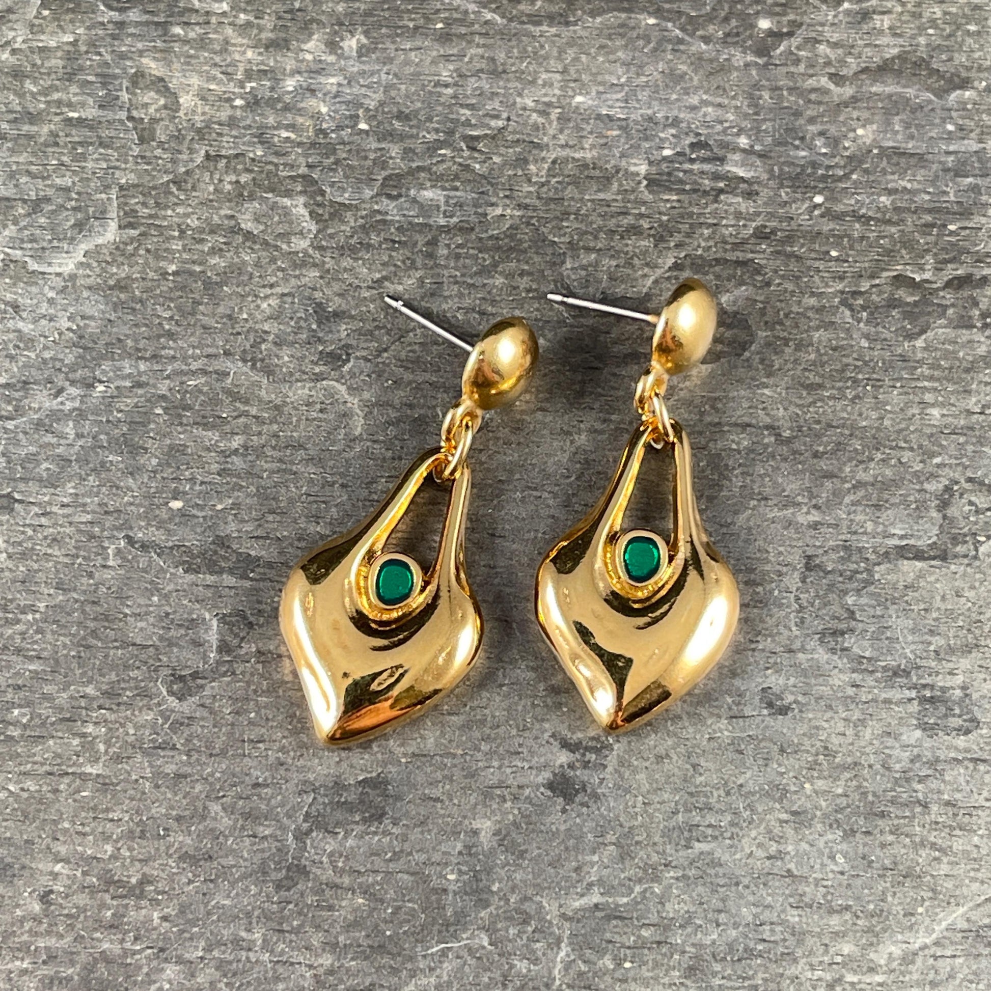 24k Gold Plated Heart Shaped Charm - 24.5x15.5mm Drop with Emerald Green Enamel Center (PF/15302-13-0545) * Qty. 4