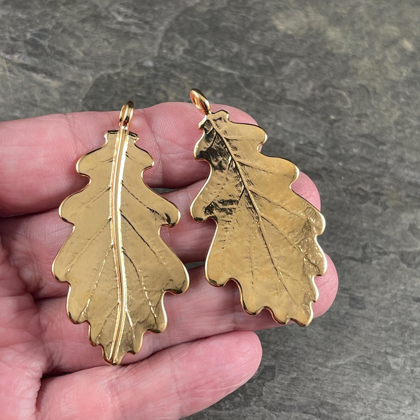 Large Oak Leaf Pendant, 24k Gold Plated Leaf Pendant with Loop for Leather or Cord (PF/15272-12) * Qty. 1