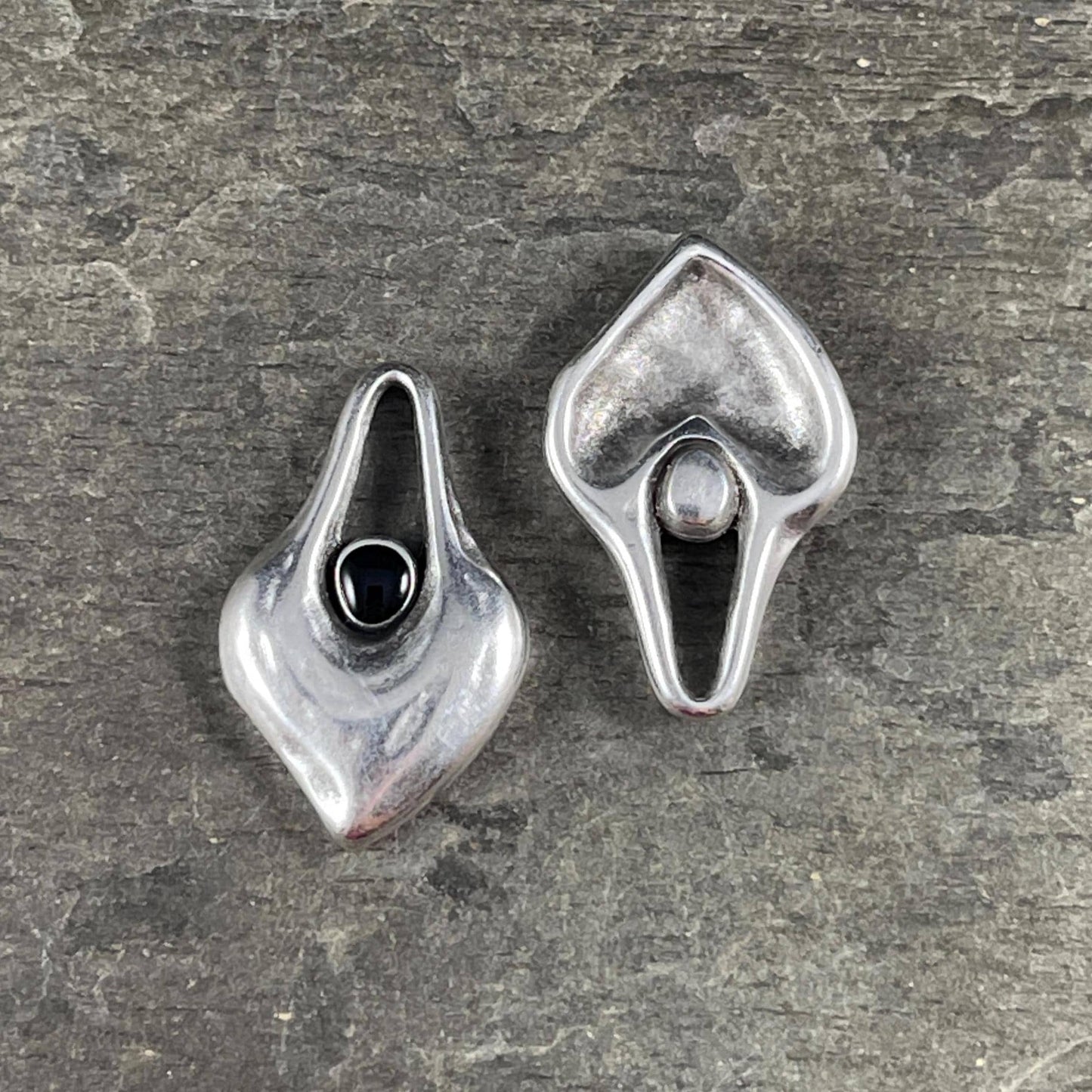 Antiqued Silver Heart Shaped Charm - 25.5x15.5mm Drop with Black Enamel Center (PF/15302-72-9222) * Qty. 4