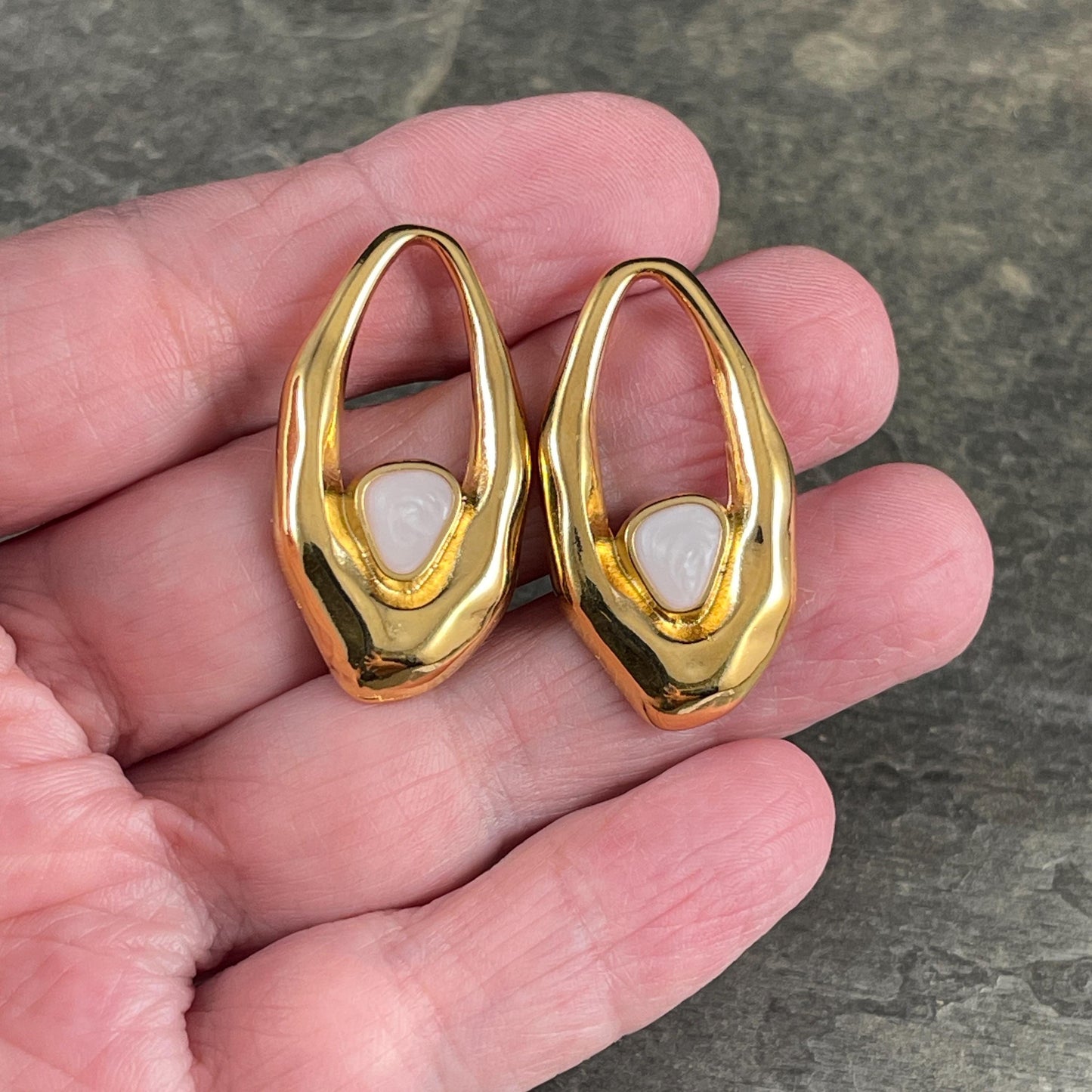 24k Gold Plated Oval Pendant with Pearl White Enamel Accent (PF/15301-13-0817) * Qty. 2