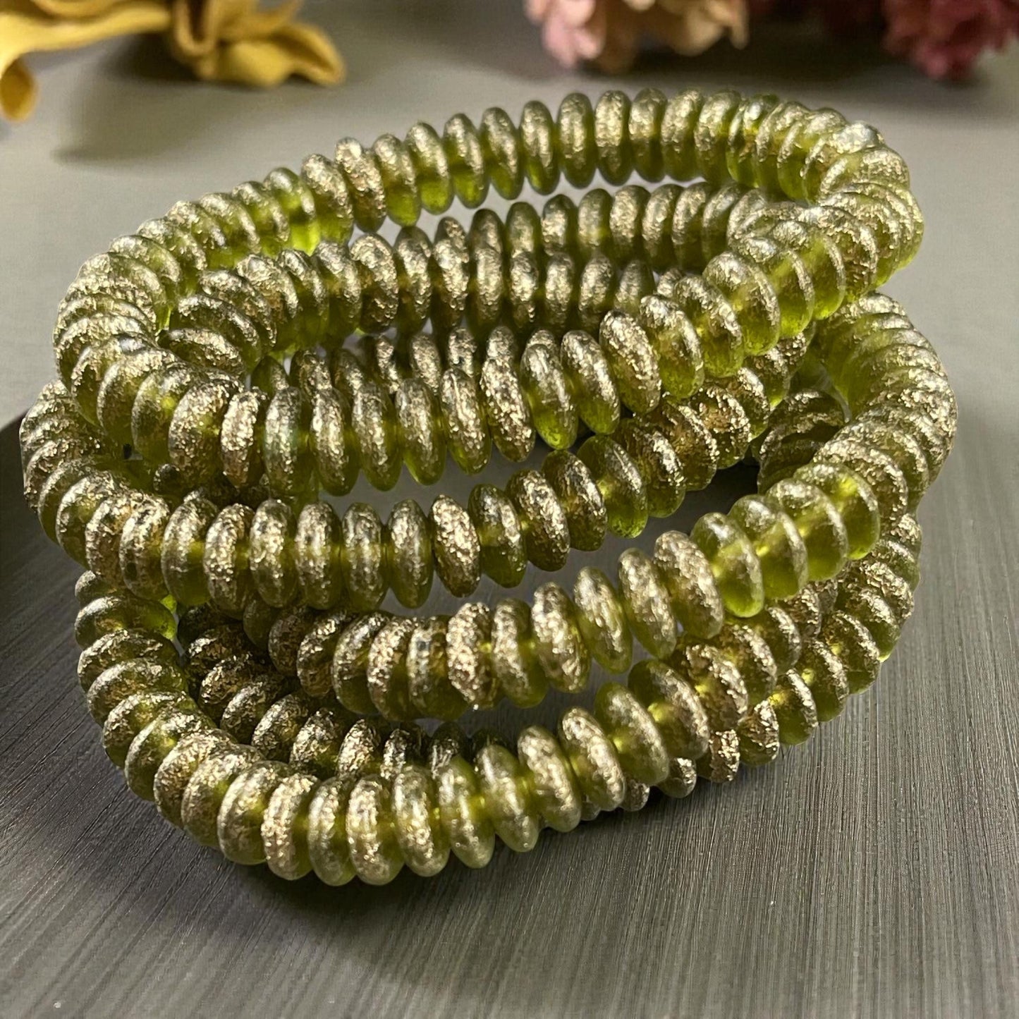 Czech Beads - 6x2mm Heishi Rondelle, Etched Peridot Green with Gold Finish (DSC/N-1797) * 50 Beads