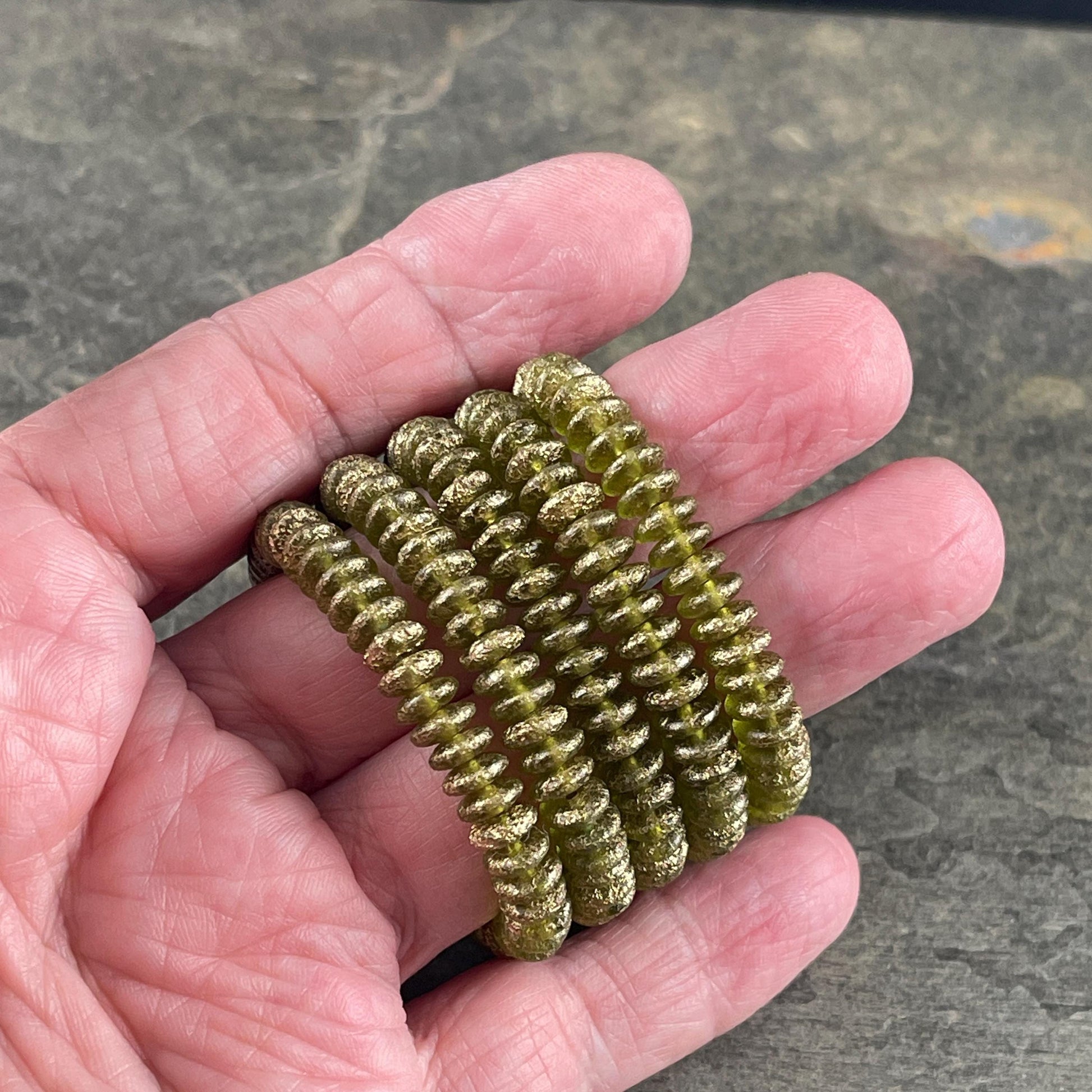 Czech Beads - 6x2mm Heishi Rondelle, Etched Peridot Green with Gold Finish (DSC/N-1797) * 50 Beads