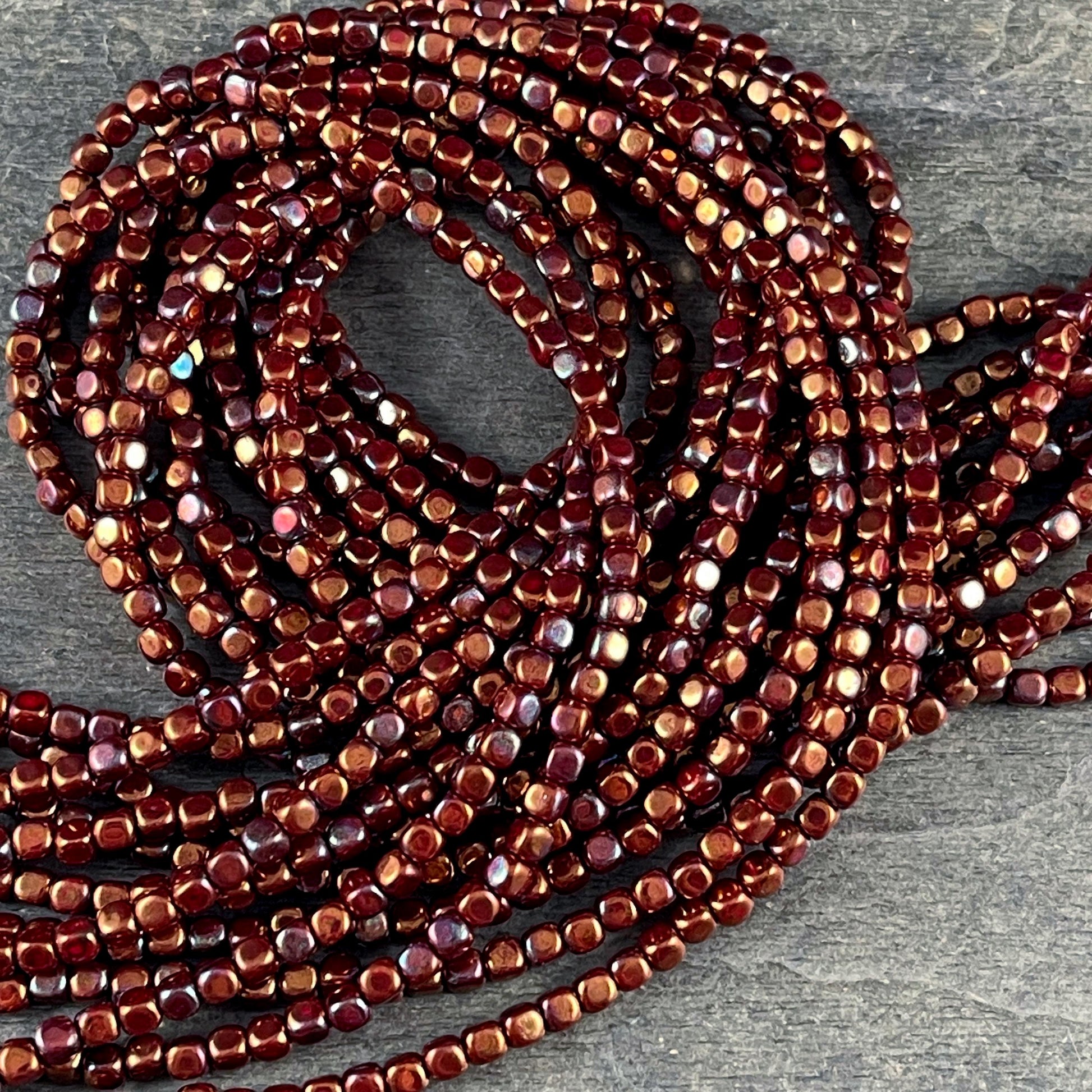 Czech Beads, 3.5mm Rounded Cube, Auburn, Mahogany, Chestnut (SQ/SM-B9320) * Qty. 100