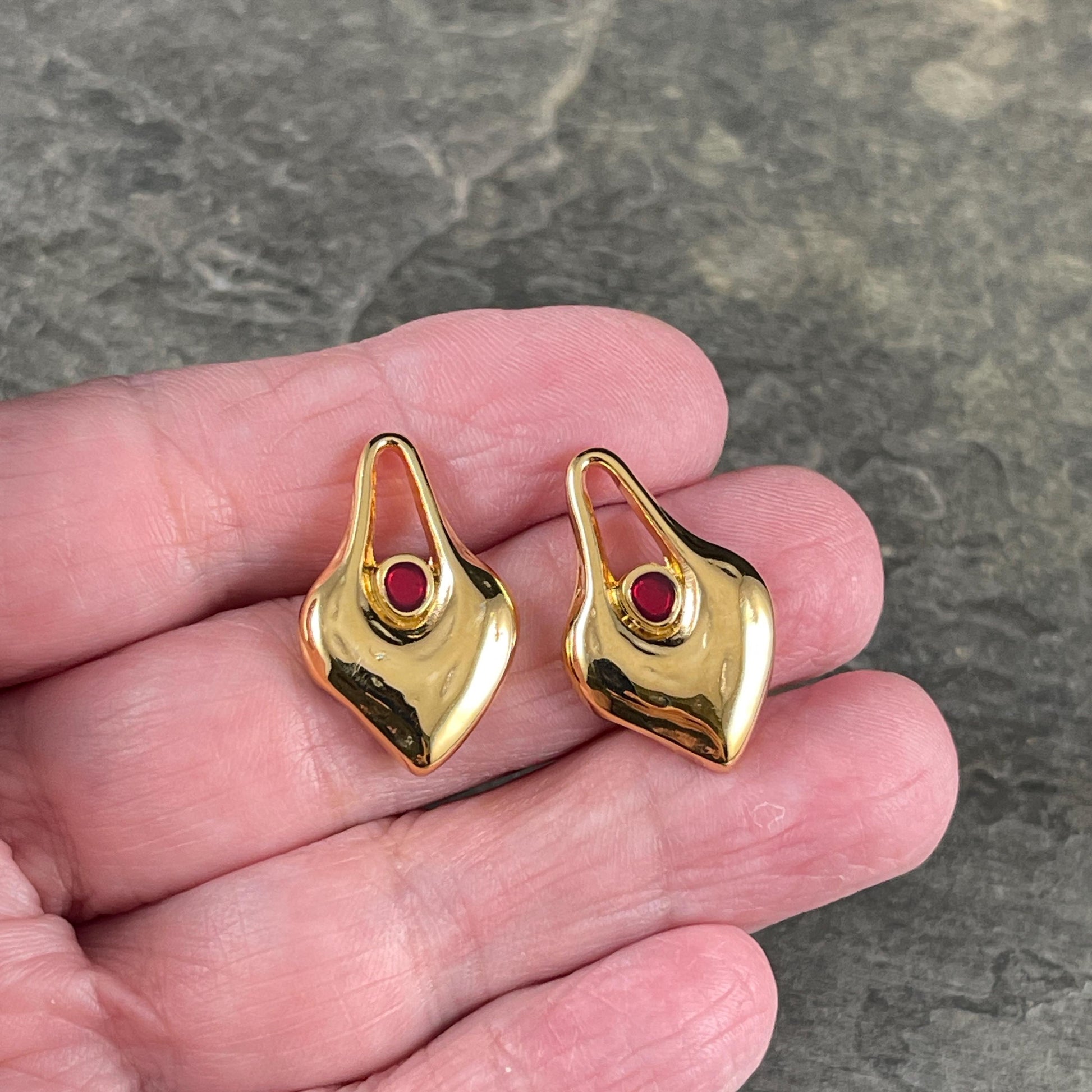 24k Gold Plated Heart Shaped Charm - 24.5x15.5mm Drop with Red Enamel Center (PF/15302-13-560) * Qty. 4