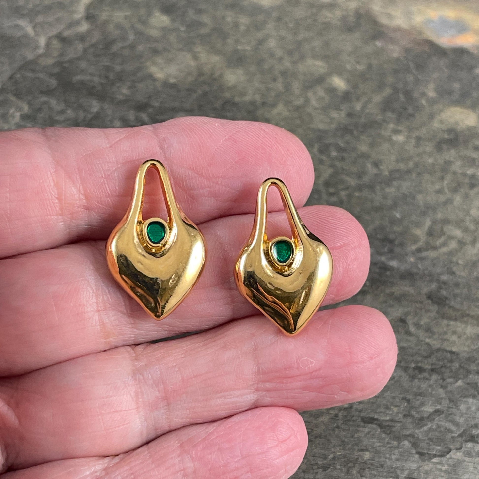 24k Gold Plated Heart Shaped Charm - 24.5x15.5mm Drop with Emerald Green Enamel Center (PF/15302-13-0545) * Qty. 4