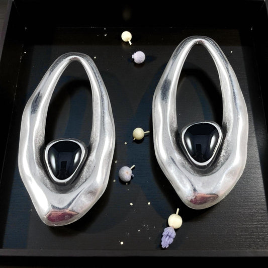 Antiqued Silver Plated Oval Pendant with Black Enamel Accent (PF/15301-72-9222) * Qty. 3