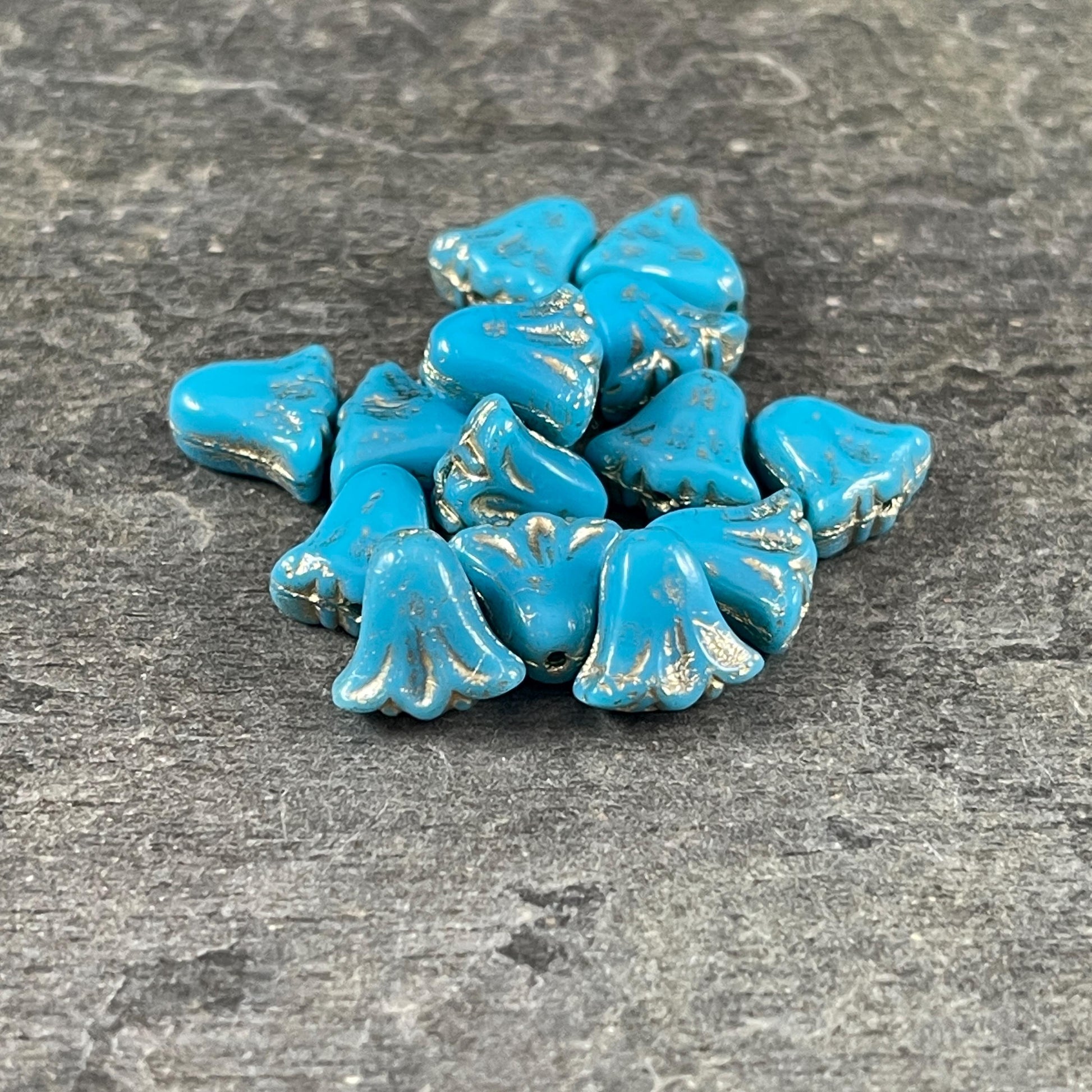 Czech Beads, 10mm Lily Flower, Sky Blue with Platinum Wash (Lily/RJ-5494) * Qty. 15
