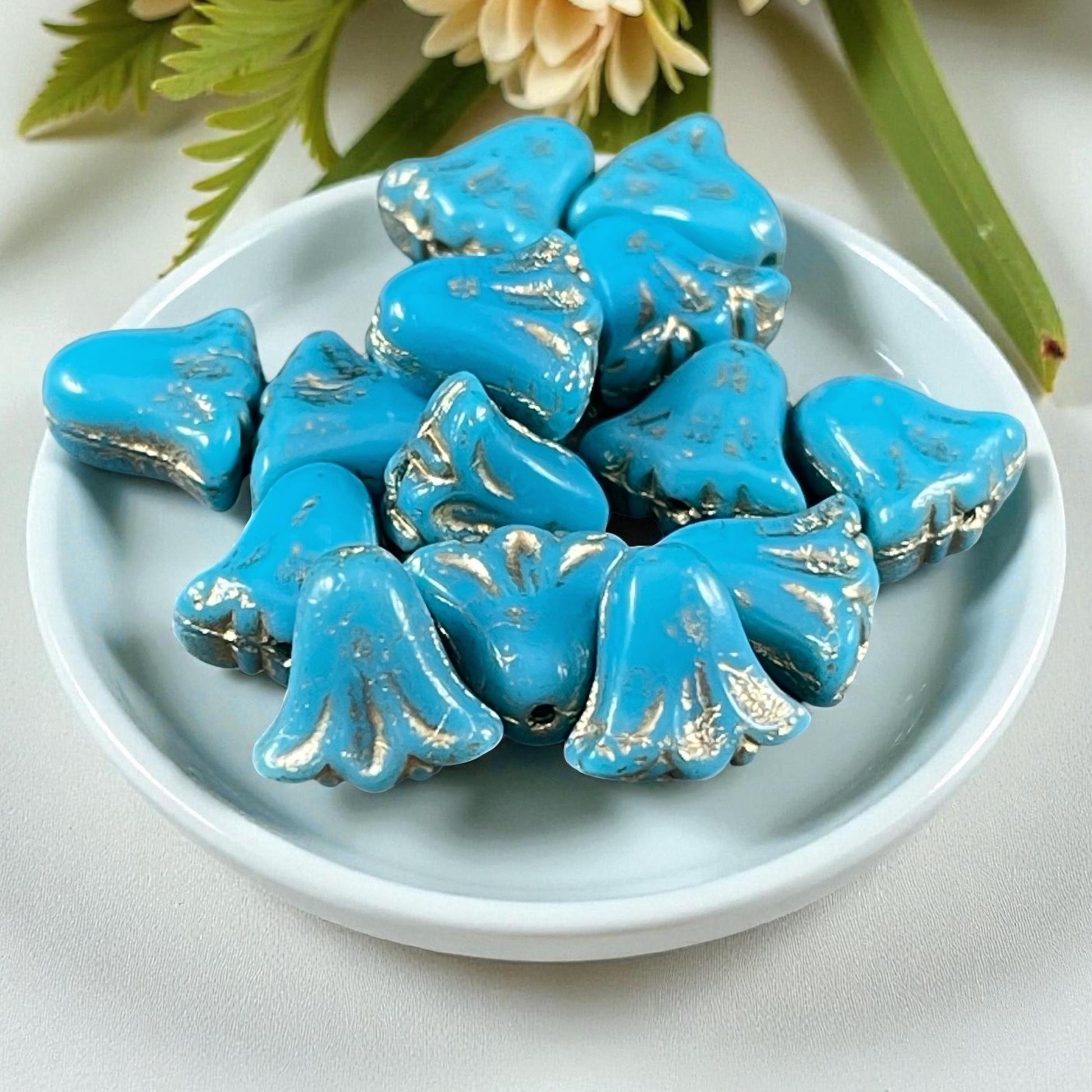 Czech Beads, 10mm Lily Flower, Sky Blue with Platinum Wash (Lily/RJ-5494) * Qty. 15