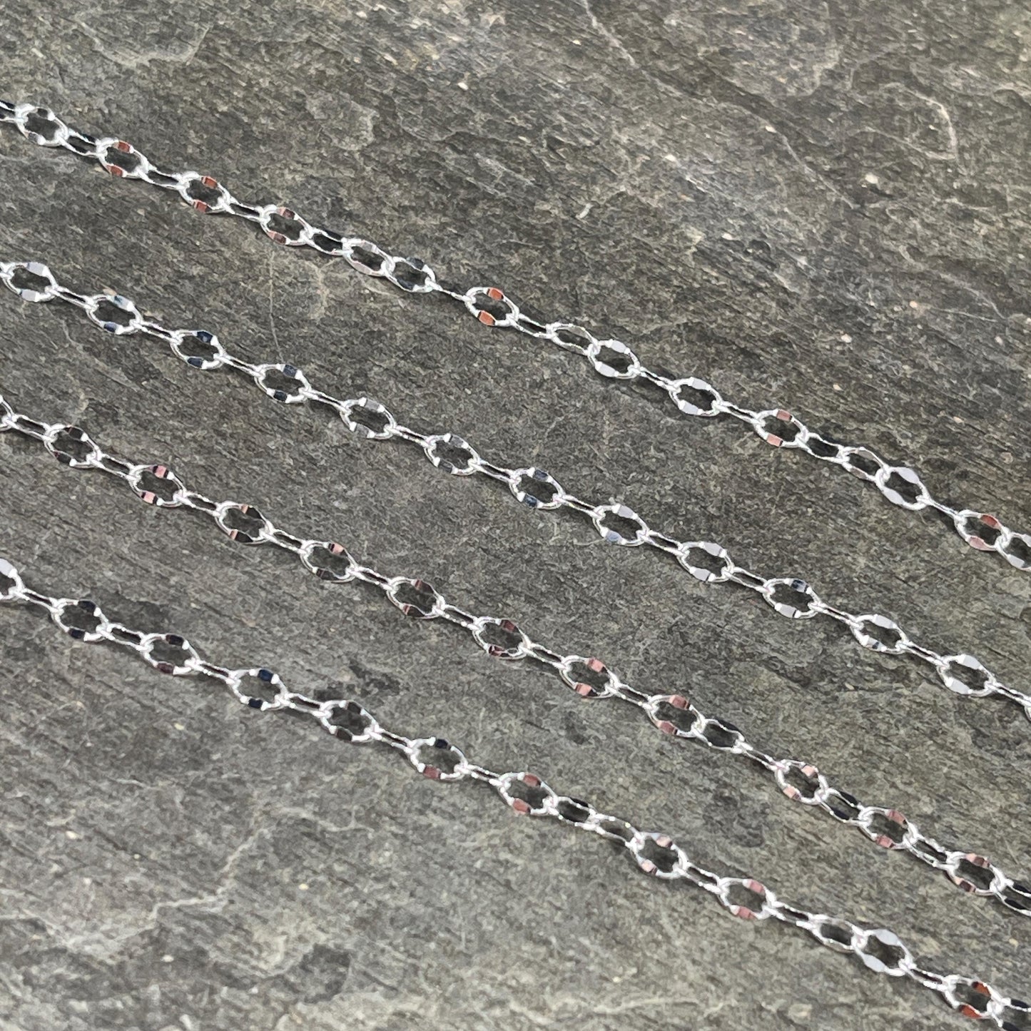 4mm x 2.5mm Diamond Cut Cable Chain - Silver Plated Brass (CH-1010S) * 18" Length