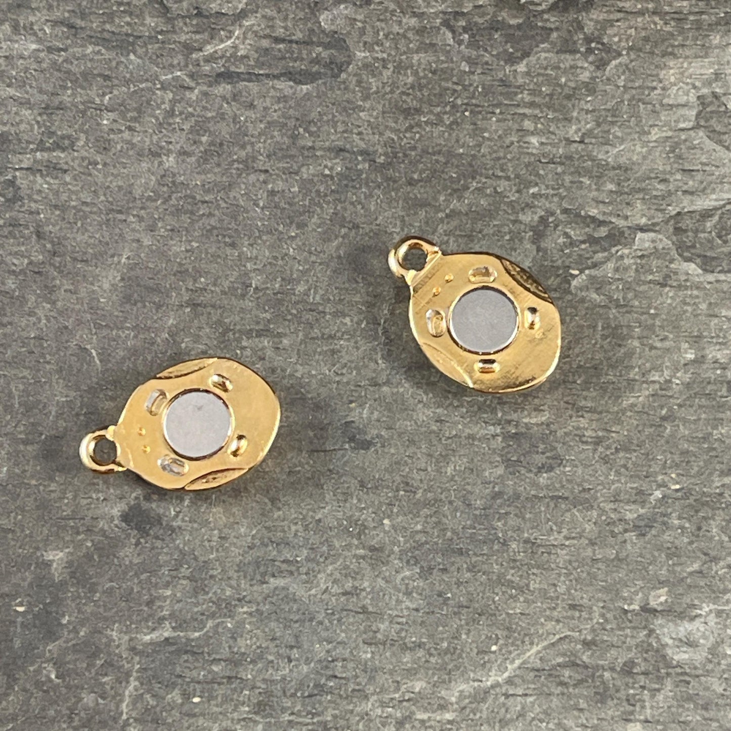 Magnetic Clasp, 24k Gold Plated Zamak, 17x10mm (PF/15195-12) * Qty. 1