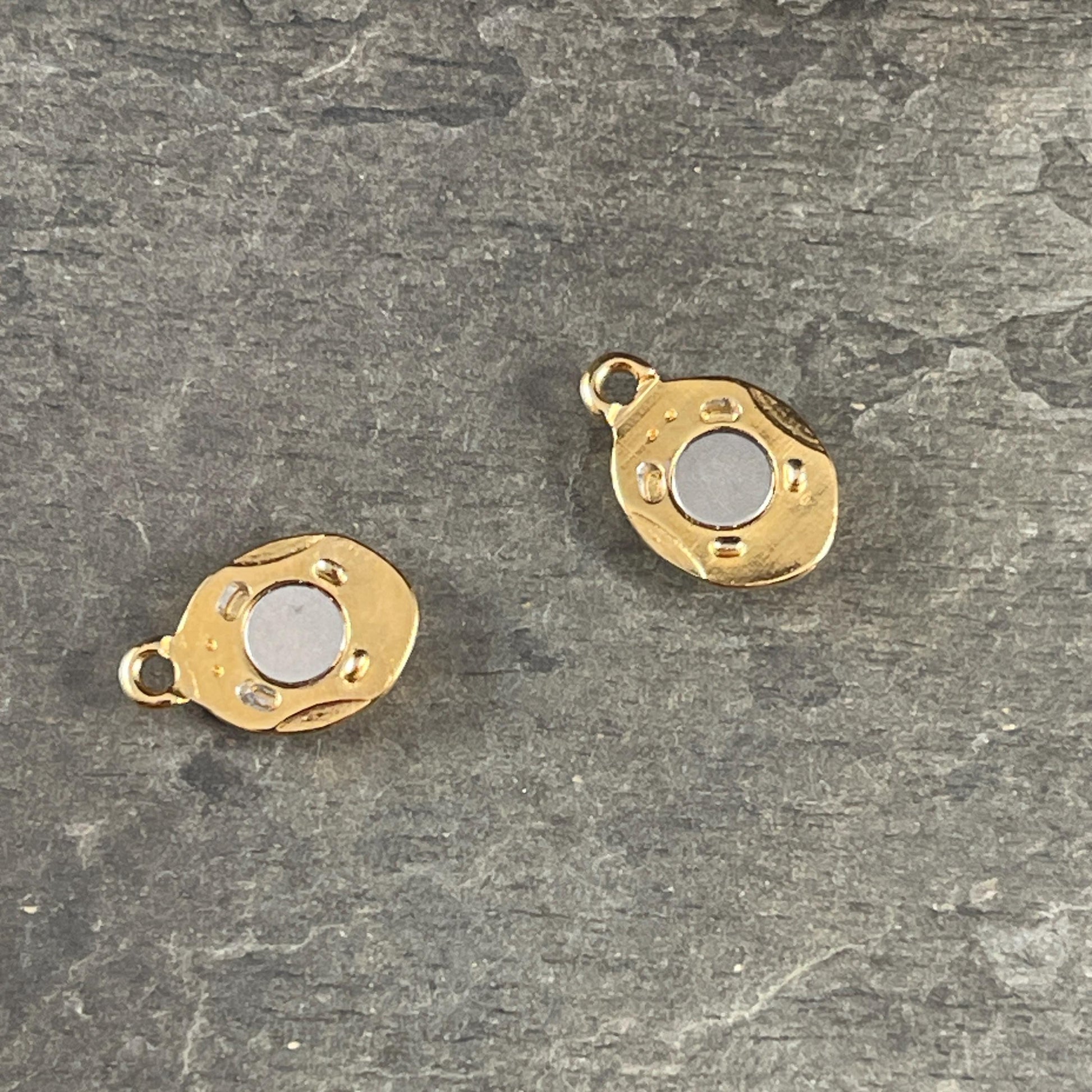 Magnetic Clasp, 24k Gold Plated Zamak, 17x10mm (PF/15195-12) * Qty. 1