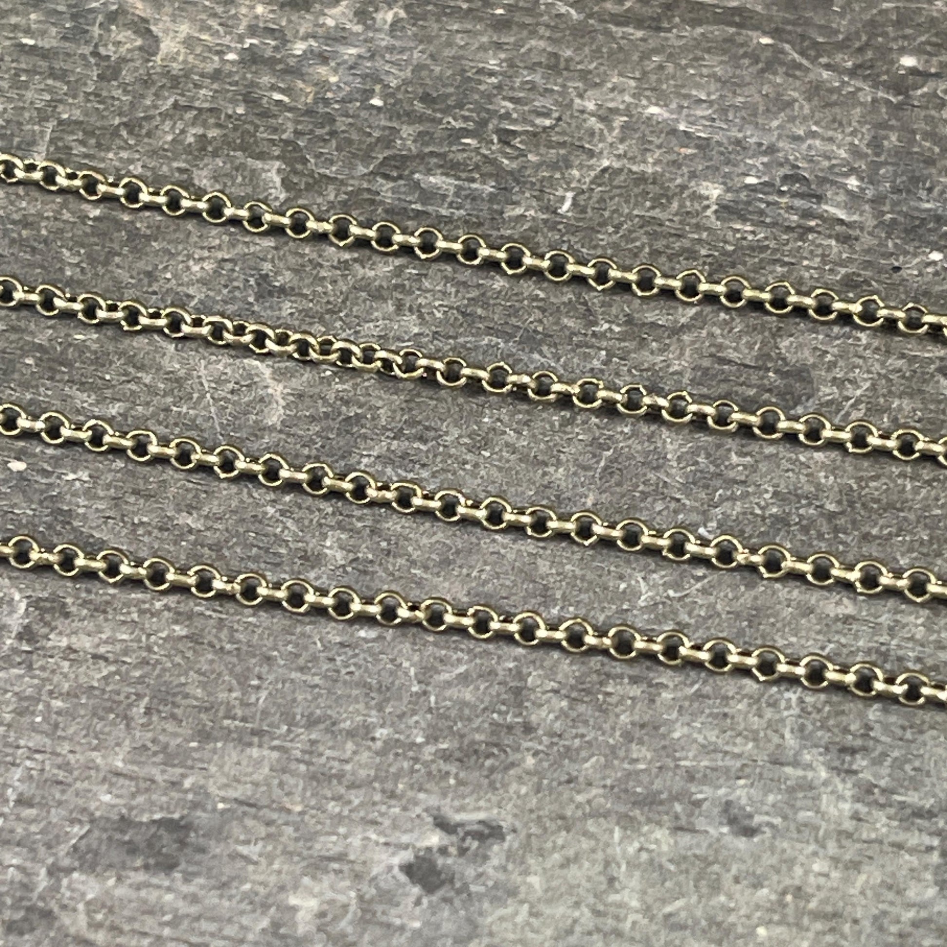 2mm Rolo, Small Belcher Chain - Antiqued Brass (CH-30AB) * 18" Length