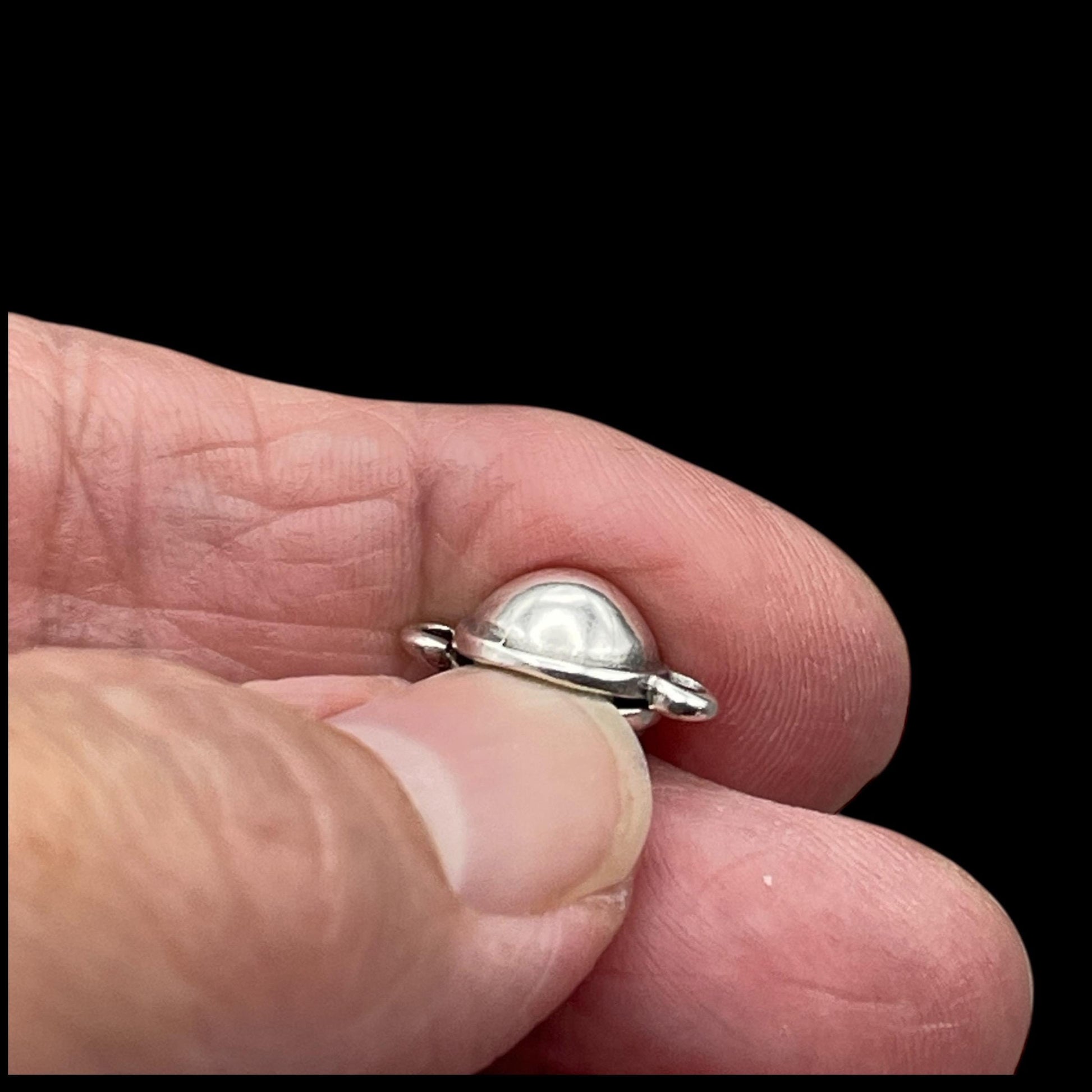 Magnetic Sphere Clasp, Antiqued Silver Plated, 15x10mm (PF/14793-03-77) * Qty. 1