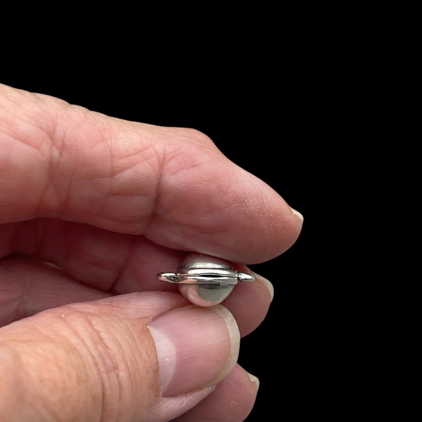 Magnetic Sphere Clasp, Antiqued Silver Plated, 15x10mm (PF/14793-03-77) * Qty. 1