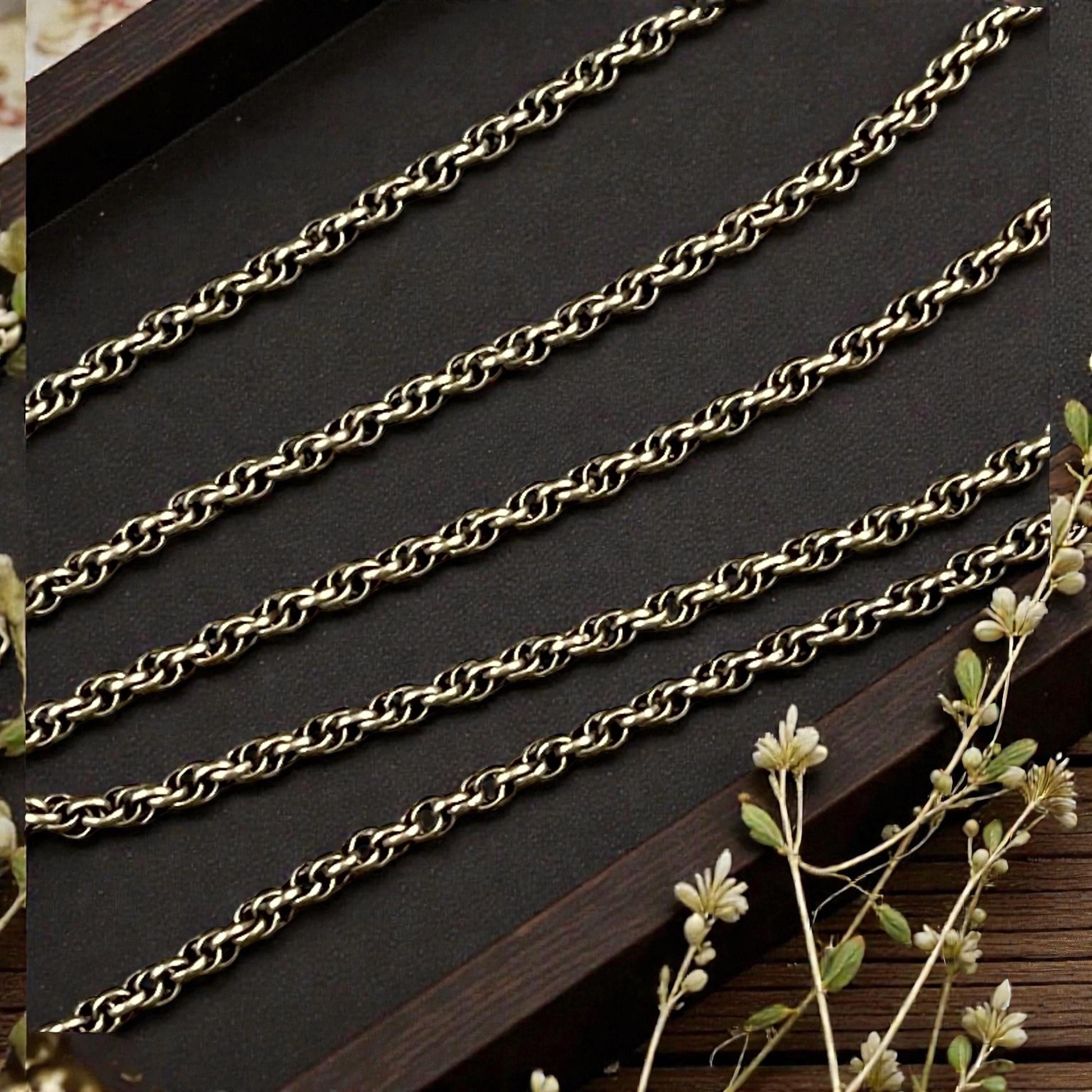 1.6mm Spiral Rolo, Small Chain - Antiqued Brass (CH-865AB) * 18" Length