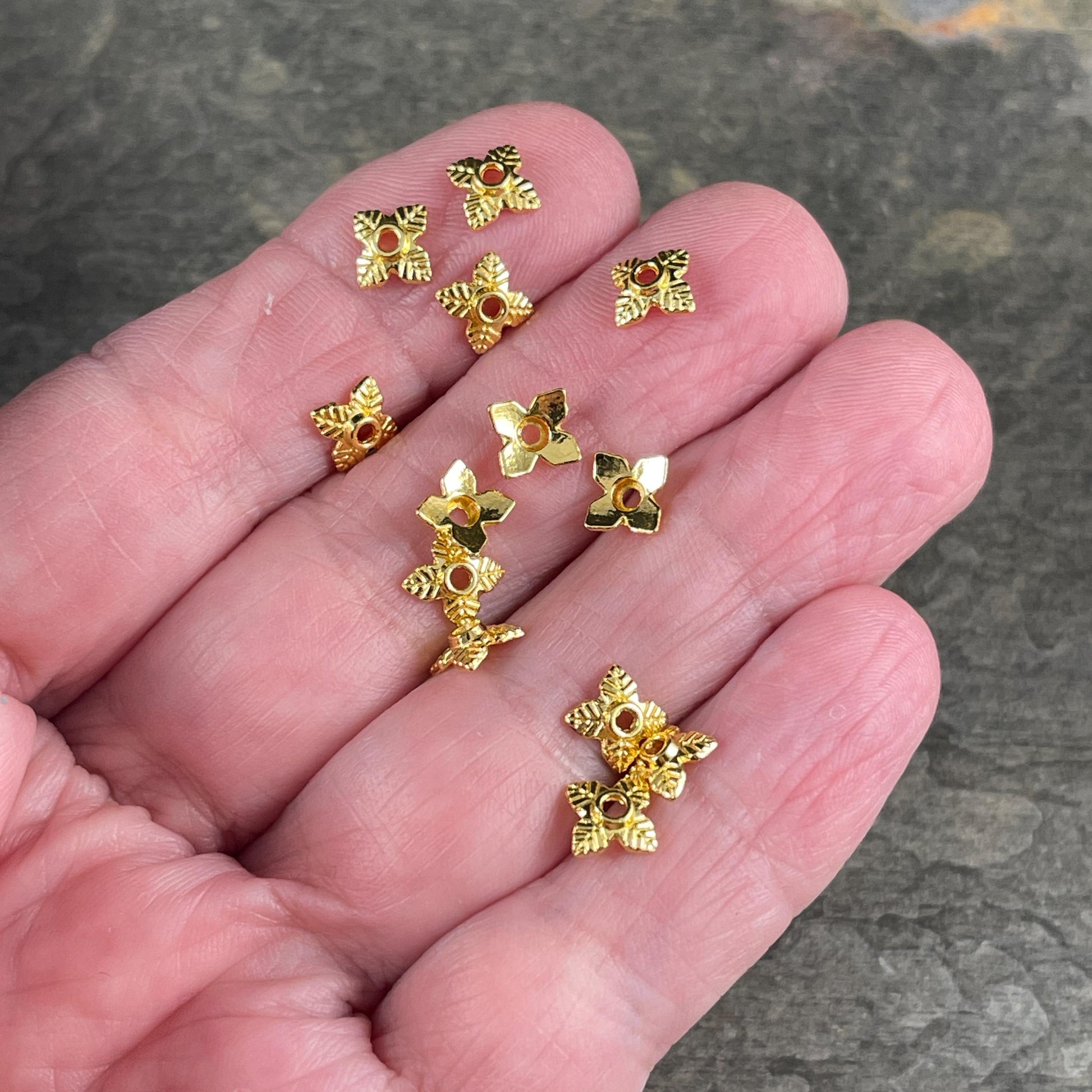 Tibetan Style Bead Caps - 4-Petal Leaf Design, Gold (Q018-G) * 200 Bead Caps