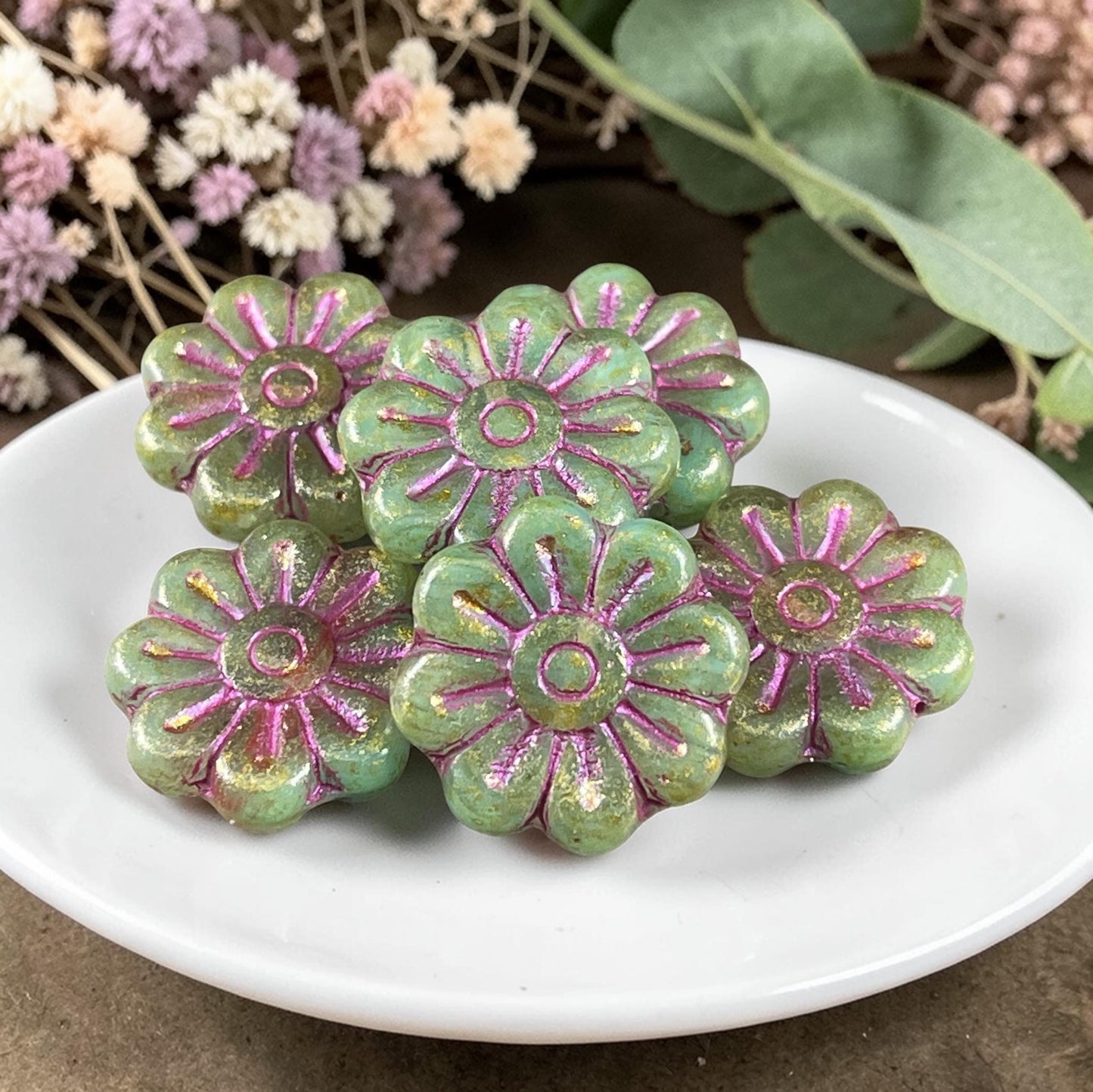 Czech Glass Beads - 17mm Daisy Flower, Lime Green with Pink Wash (PLD-22) * 4 Beads