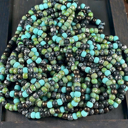 Aged Picasso Seed Beads - 4/0 El Dorado Picasso Mix, Blue, Black, Green (4/0-ElDorado) * 19" strand