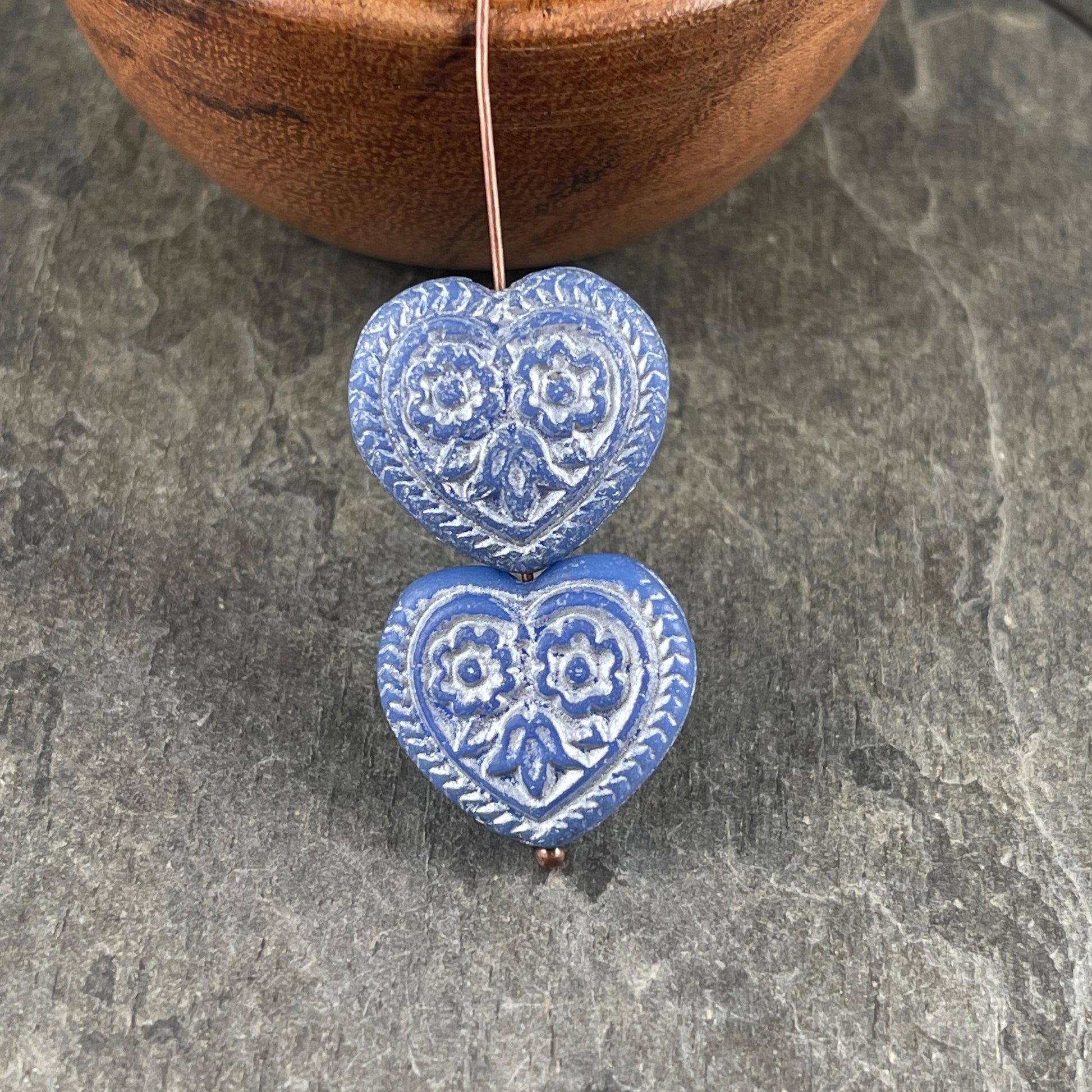 Czech Glass Beads - 18mm Heart Bead, Periwinkle with Silver Wash (FH-12) * 6 Beads